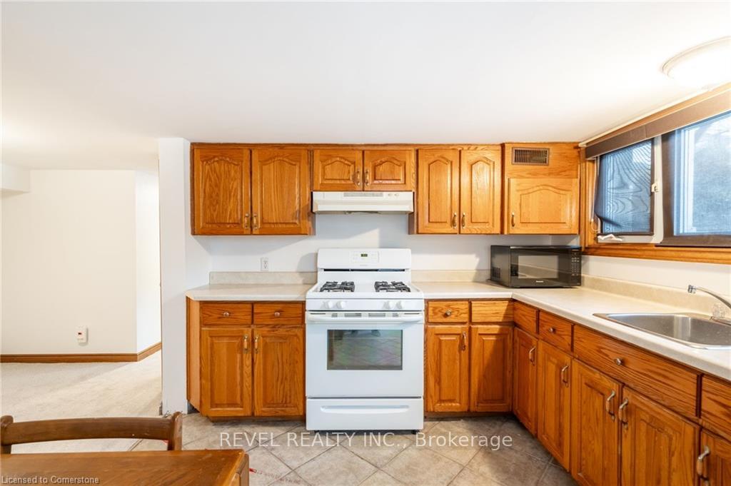 Photo 38 of 60 Kensington Avenue S, Hamilton, Delta — HOMEH