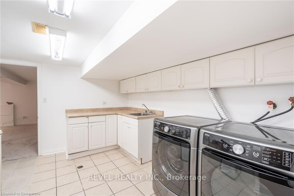 Photo 44 of 60 Kensington Avenue S, Hamilton, Delta — HOMEH