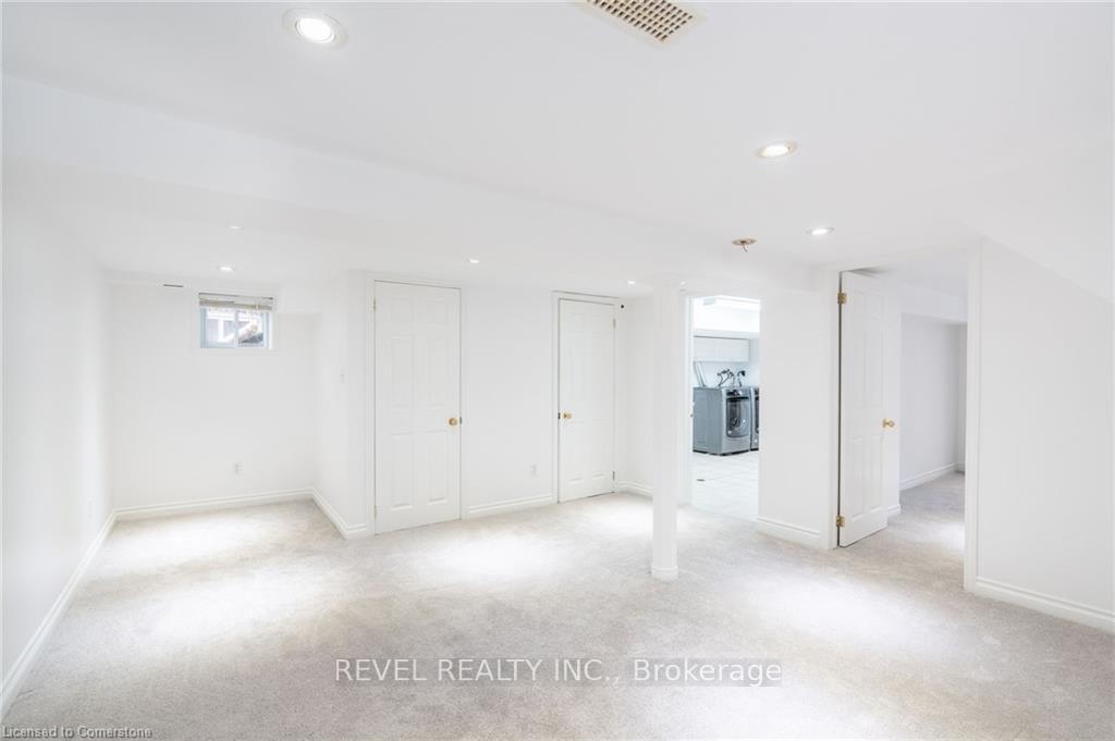 Photo 46 of 60 Kensington Avenue S, Hamilton, Delta — HOMEH
