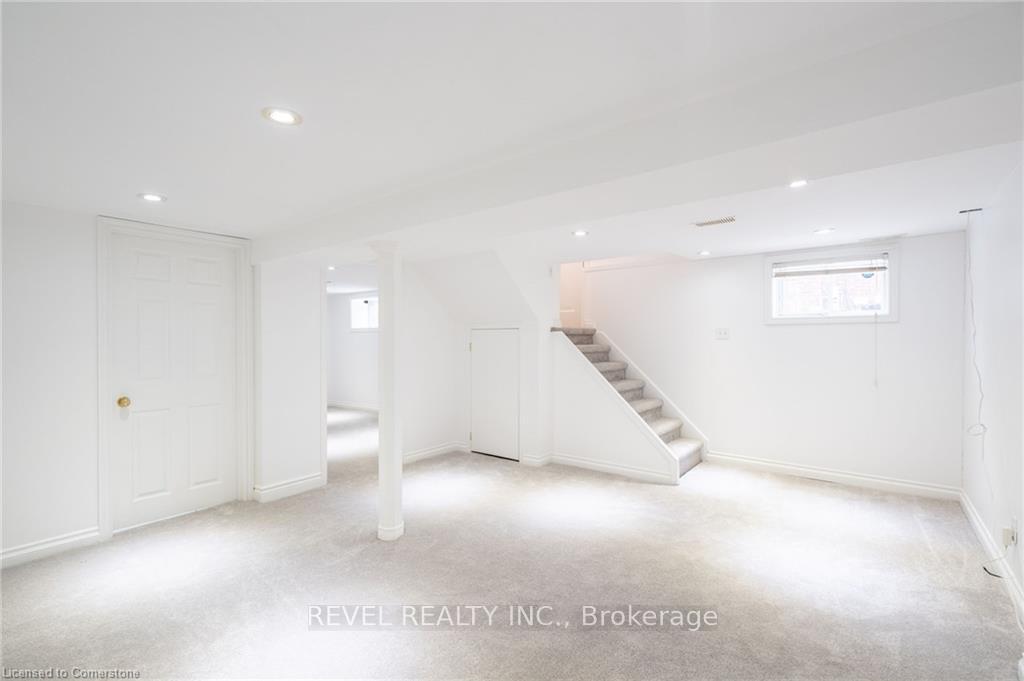 Photo 47 of 60 Kensington Avenue S, Hamilton, Delta — HOMEH