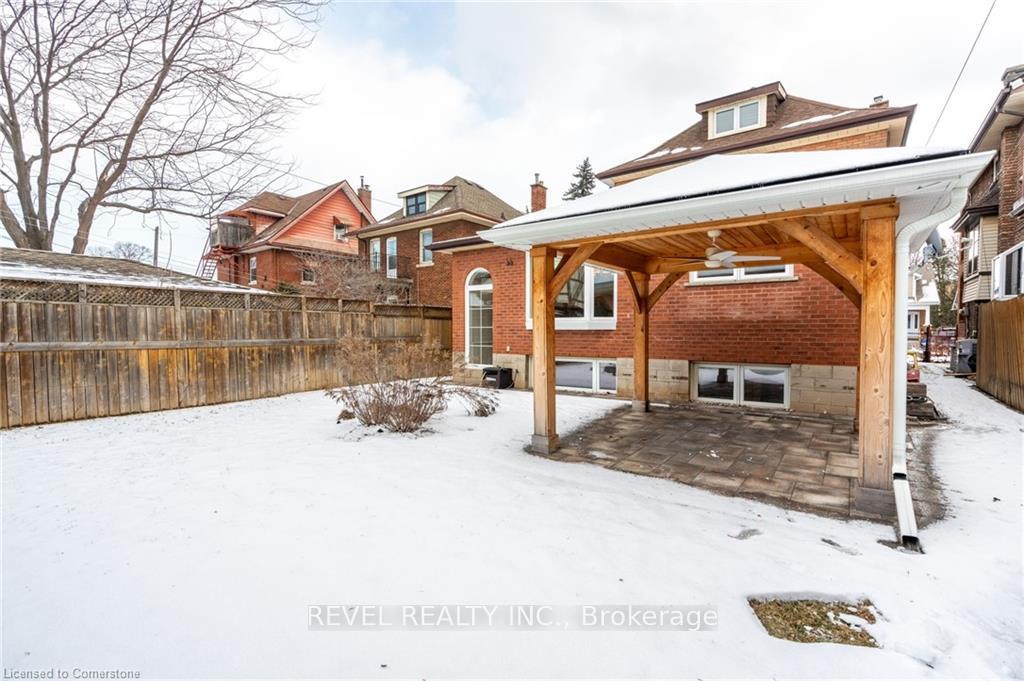 Photo 49 of 60 Kensington Avenue S, Hamilton, Delta — HOMEH
