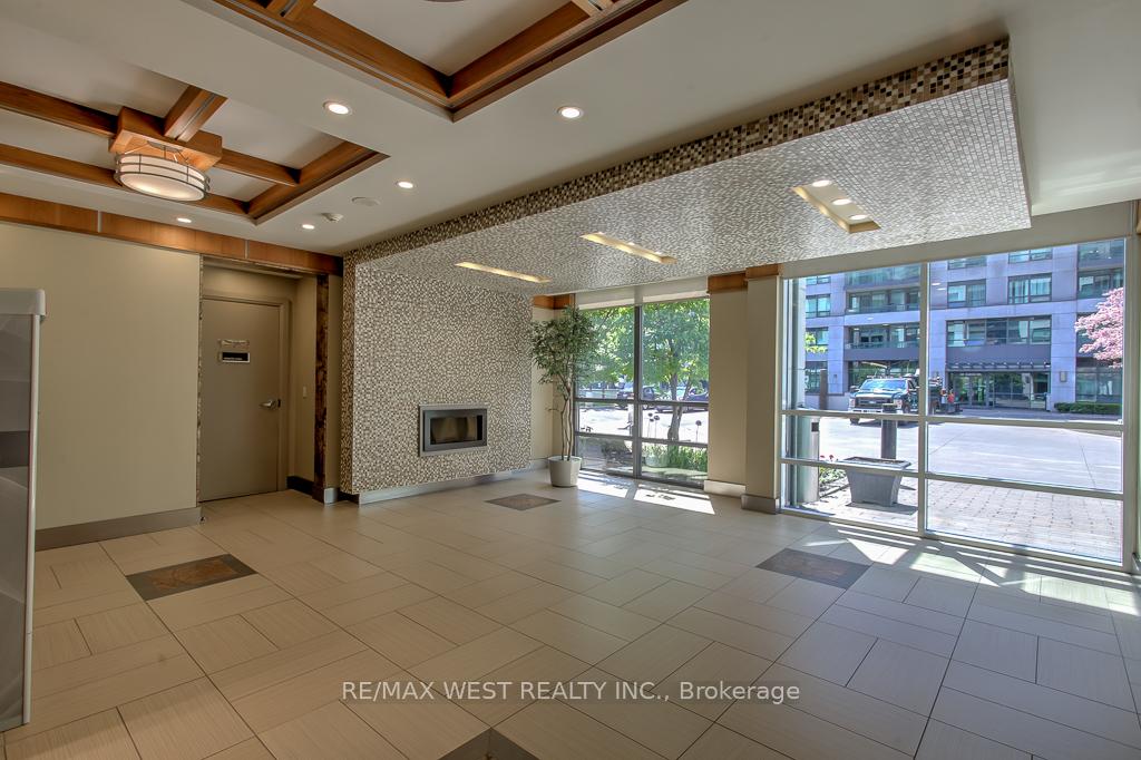 Photo 2 of Unit 907, 32 Clegg Road, Markham, Unionville — HOMEH