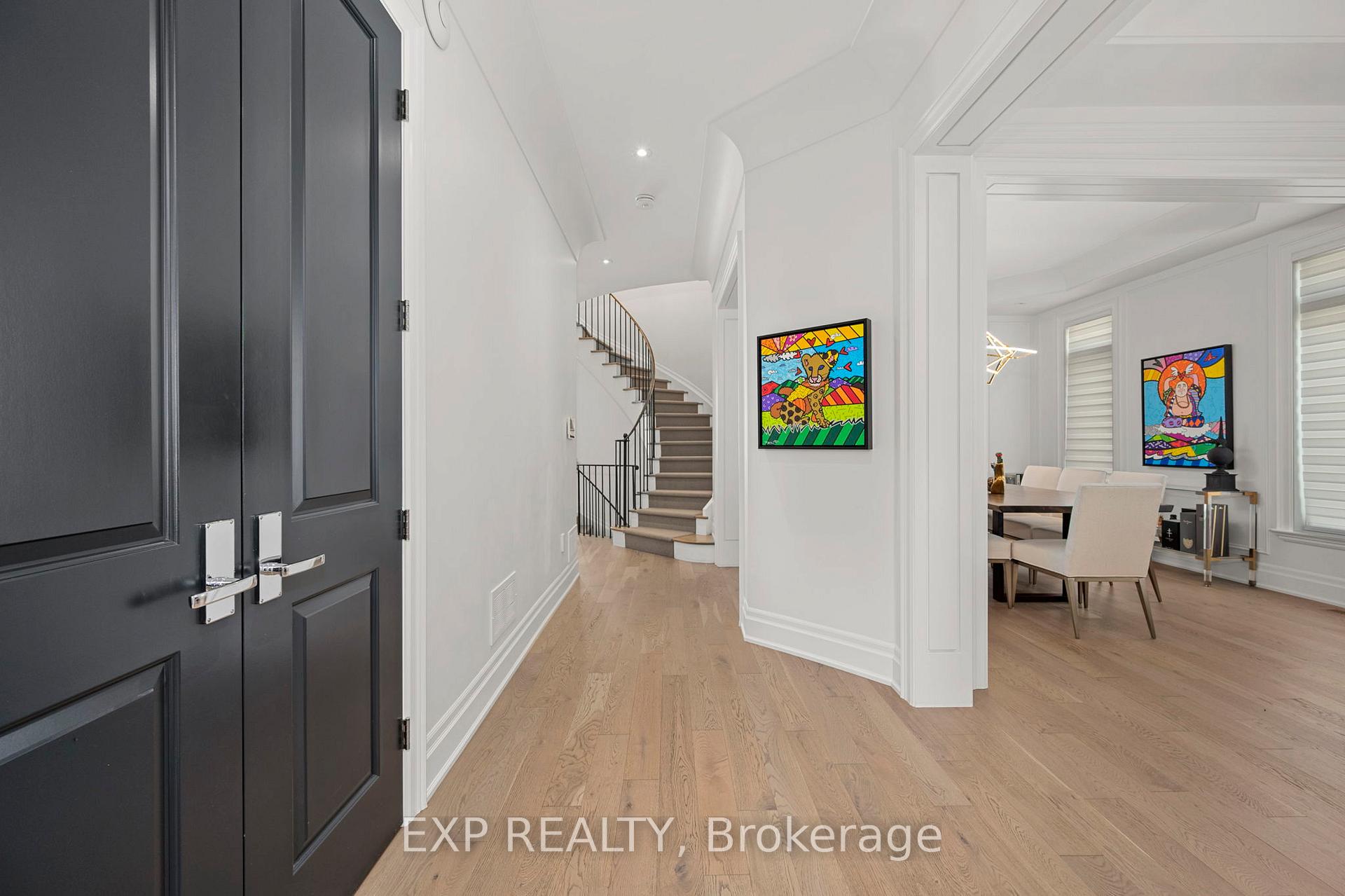 Photo 5 of 102 Vines Place, Aurora, Bayview Southeast — HOMEH