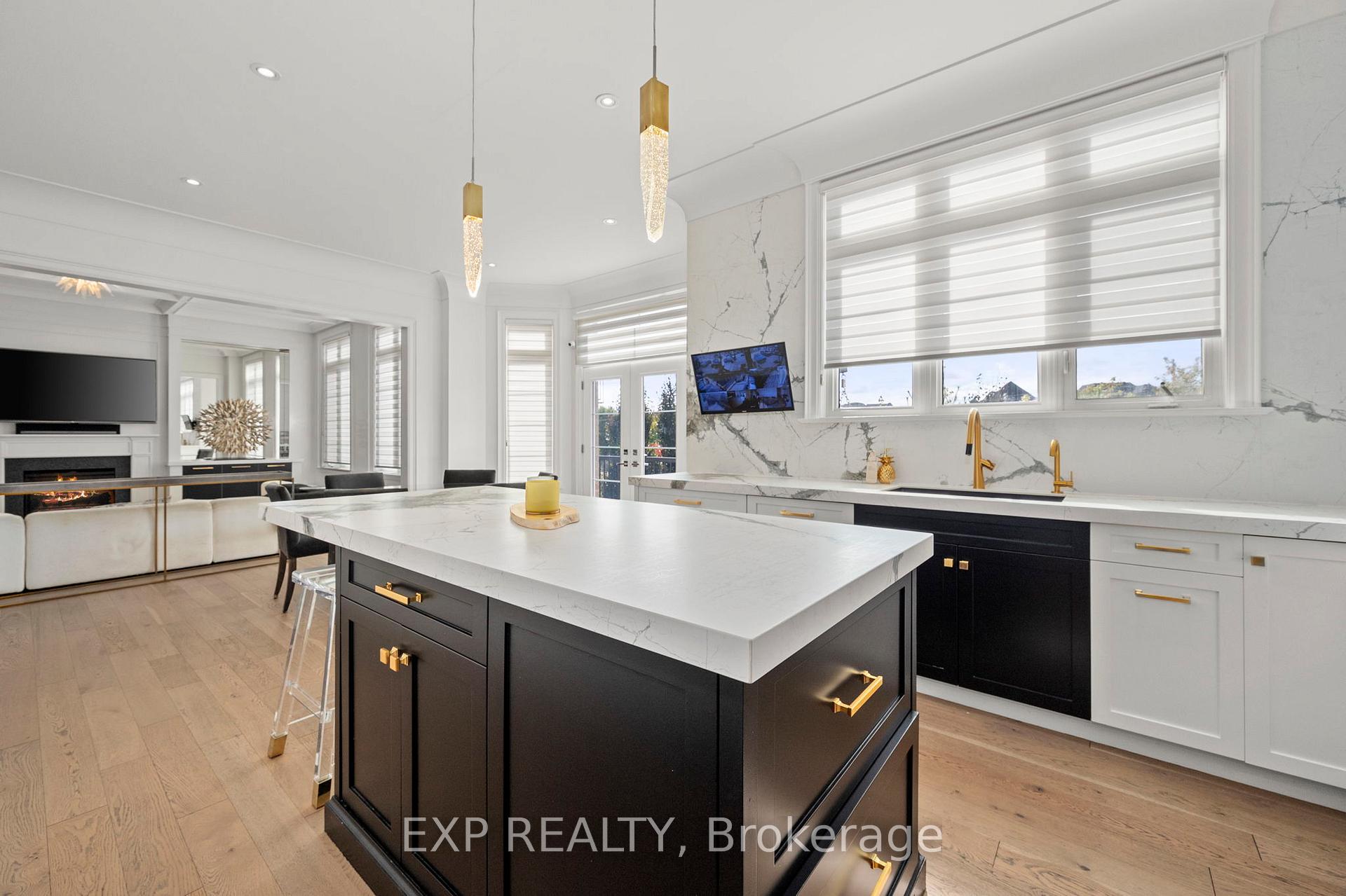 Photo 15 of 102 Vines Place, Aurora, Bayview Southeast — HOMEH