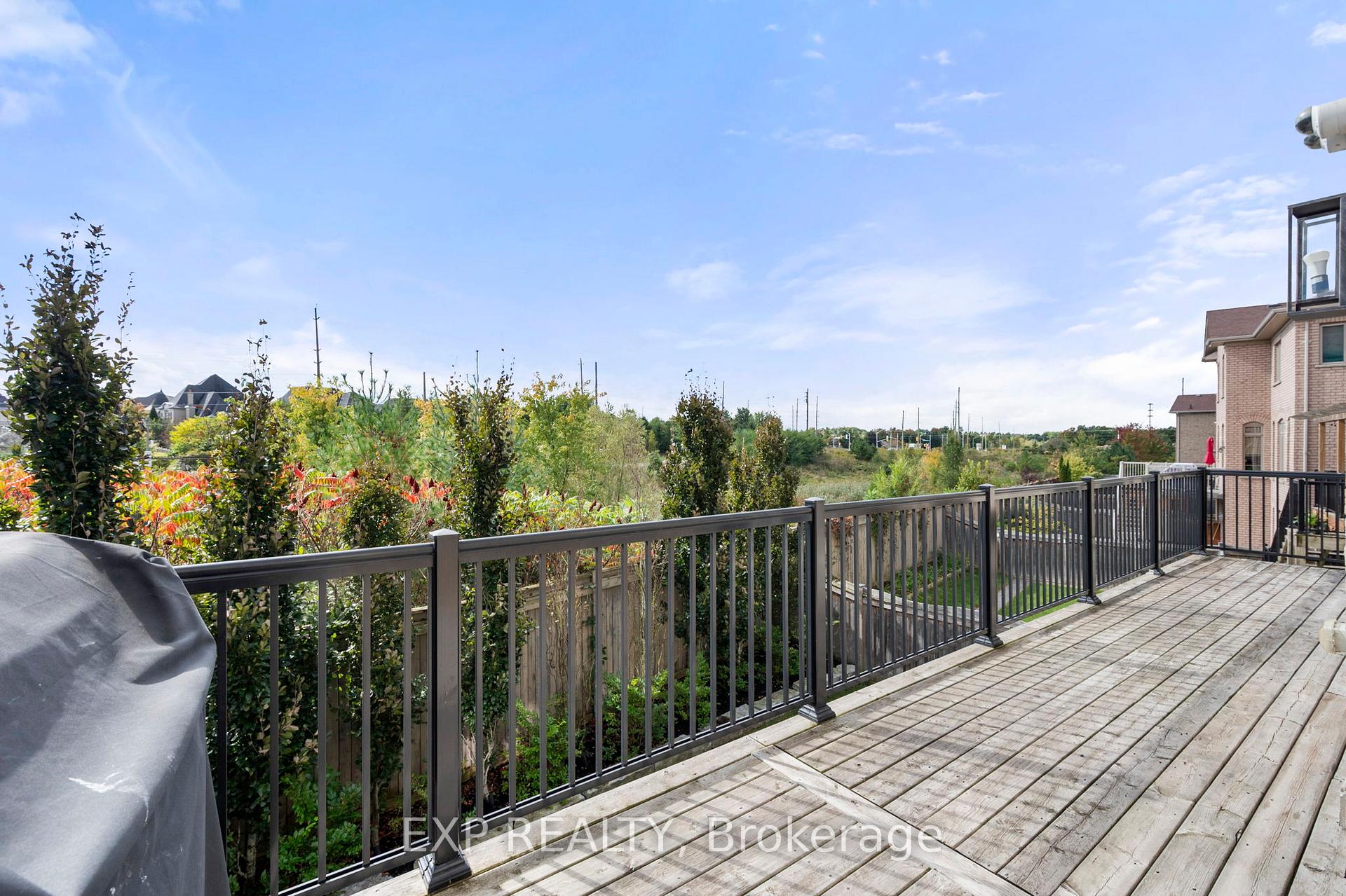 Photo 18 of 102 Vines Place, Aurora, Bayview Southeast — HOMEH
