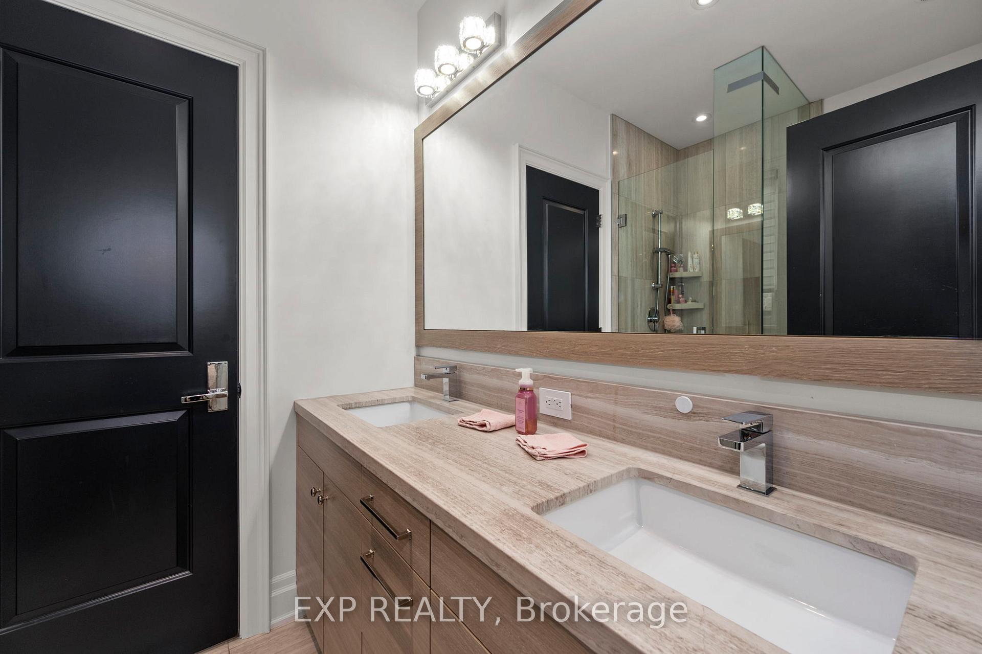 Photo 27 of 102 Vines Place, Aurora, Bayview Southeast — HOMEH