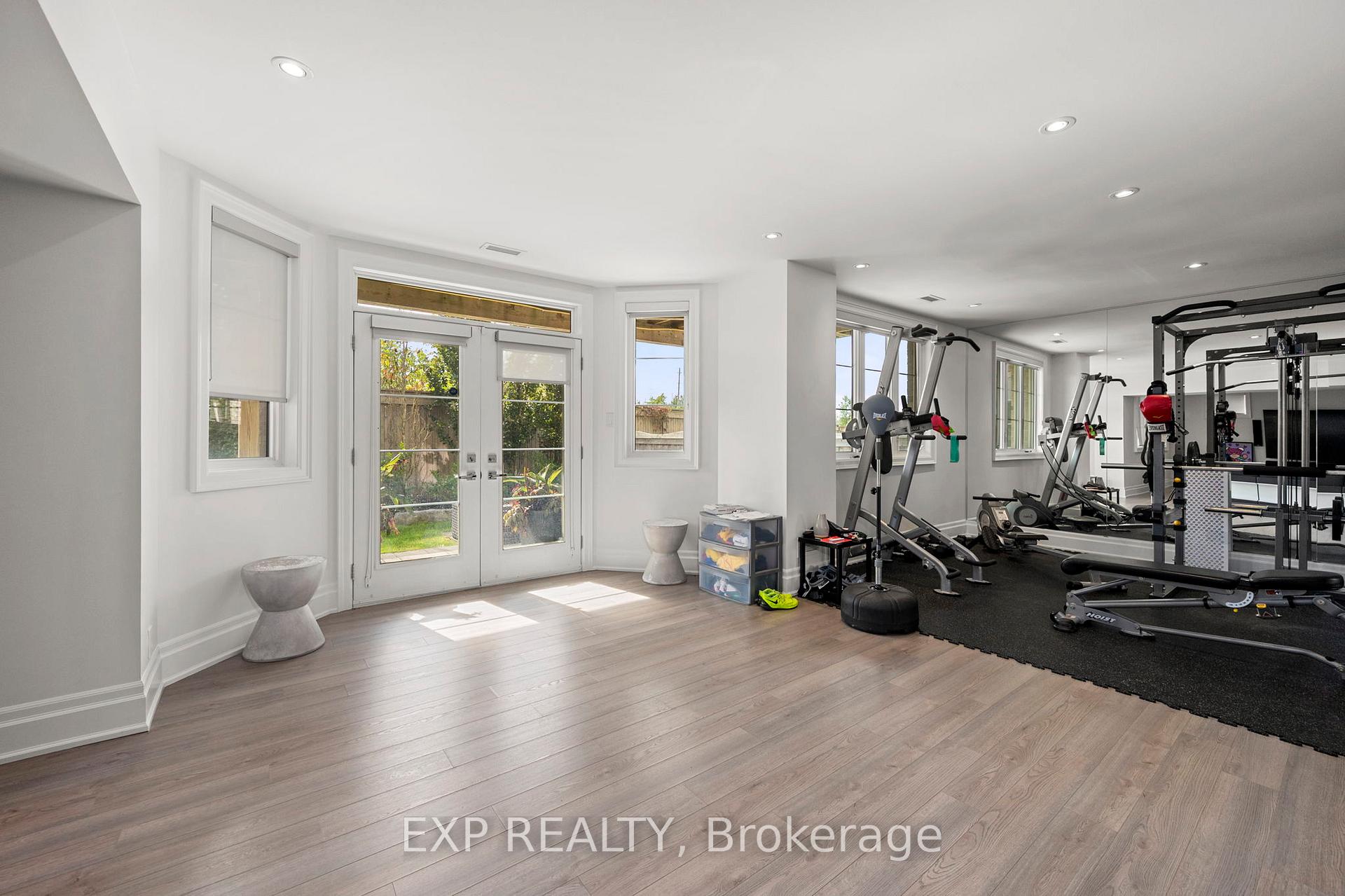 Photo 36 of 102 Vines Place, Aurora, Bayview Southeast — HOMEH