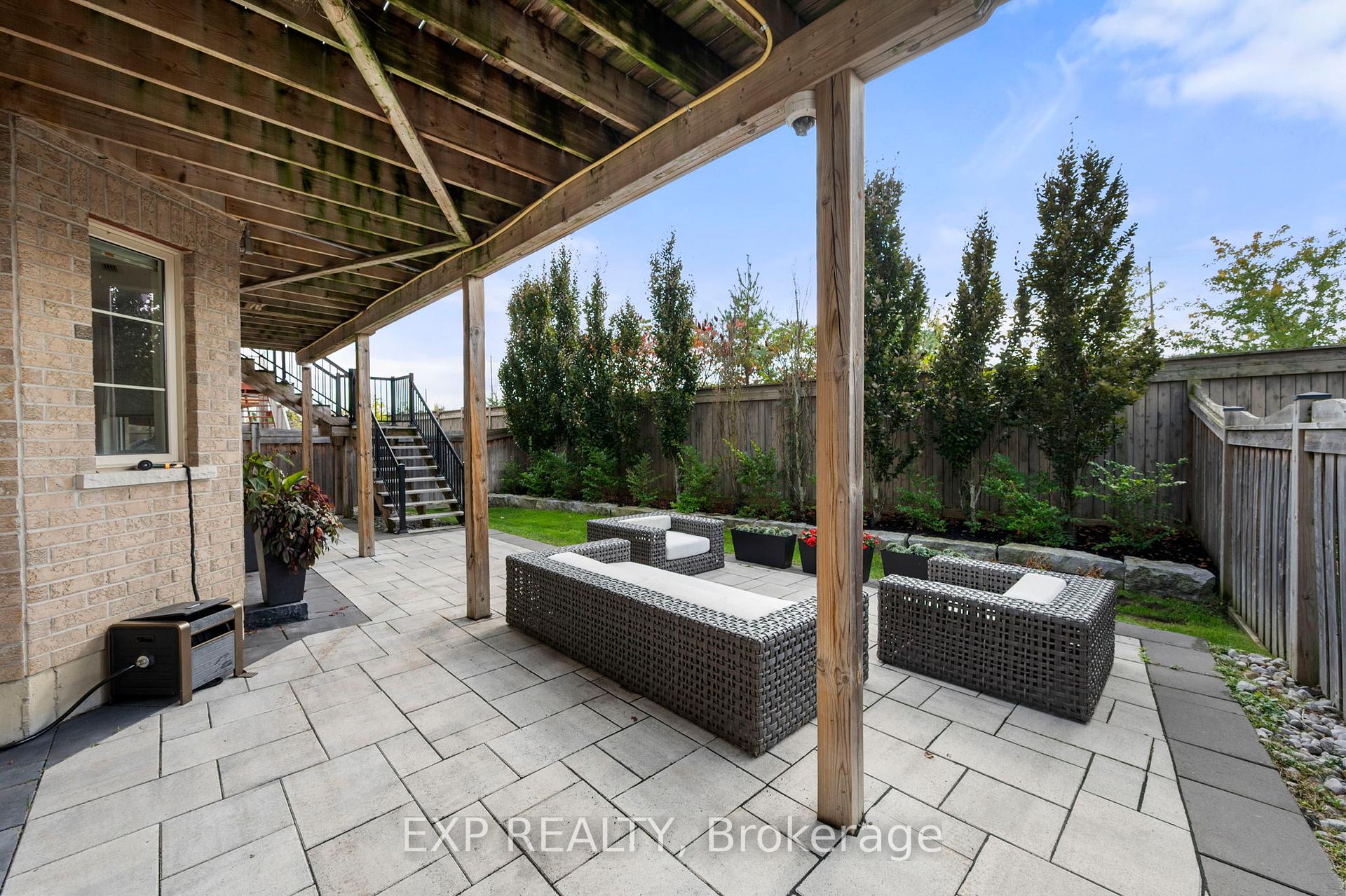 Photo 38 of 102 Vines Place, Aurora, Bayview Southeast — HOMEH