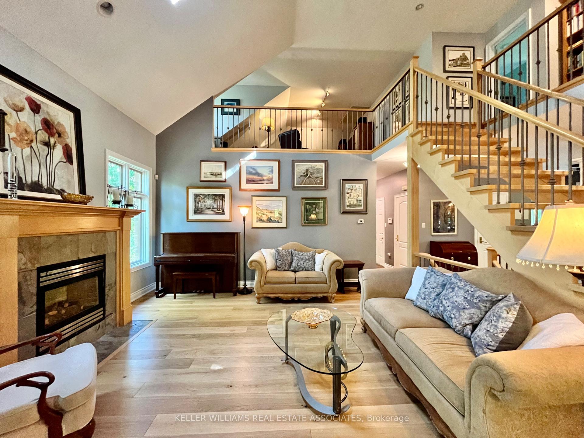 Photo 11 of 3 Oldoakes Place, Hamilton, Ancaster — HOMEH