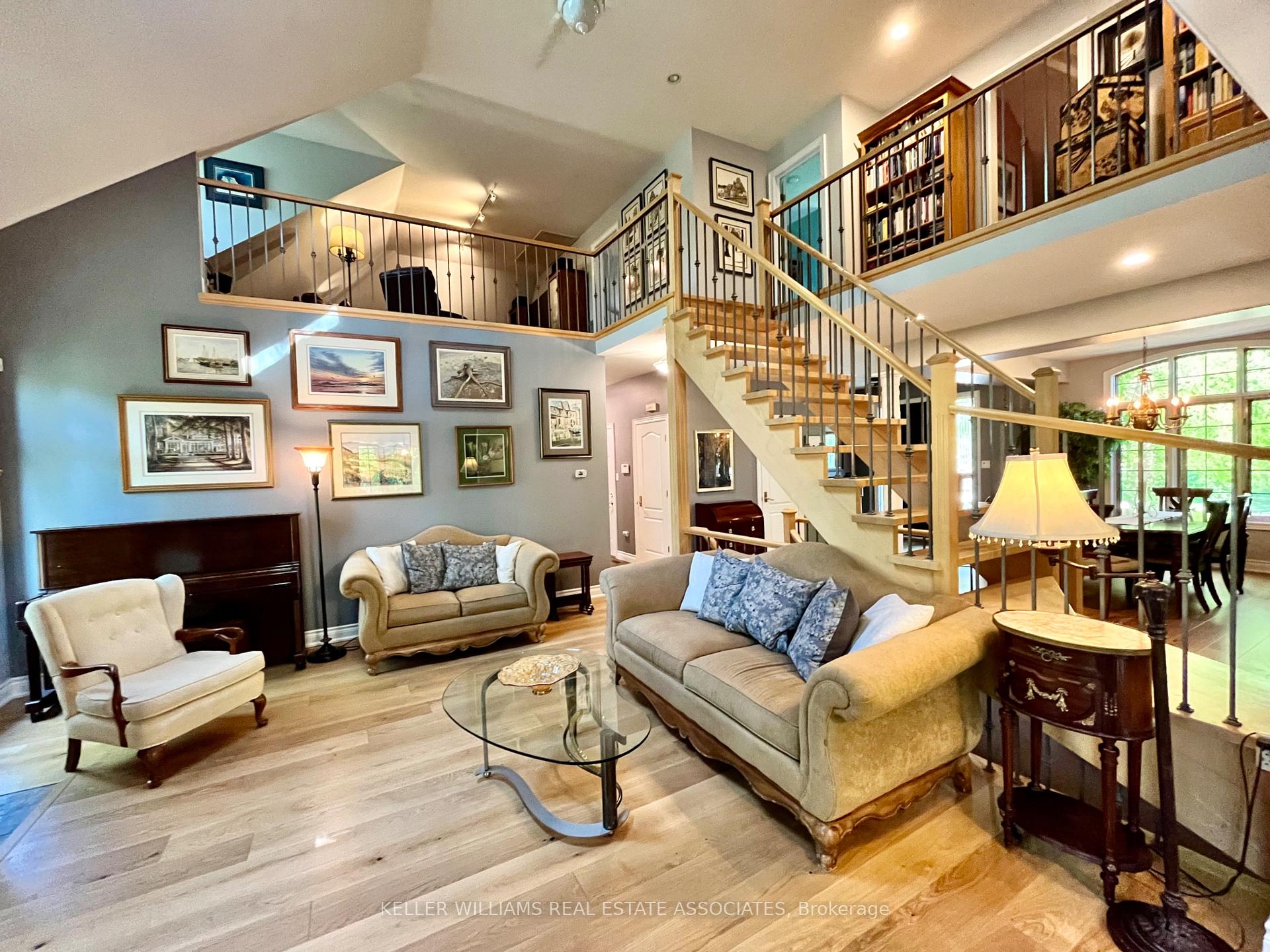 Photo 14 of 3 Oldoakes Place, Hamilton, Ancaster — HOMEH