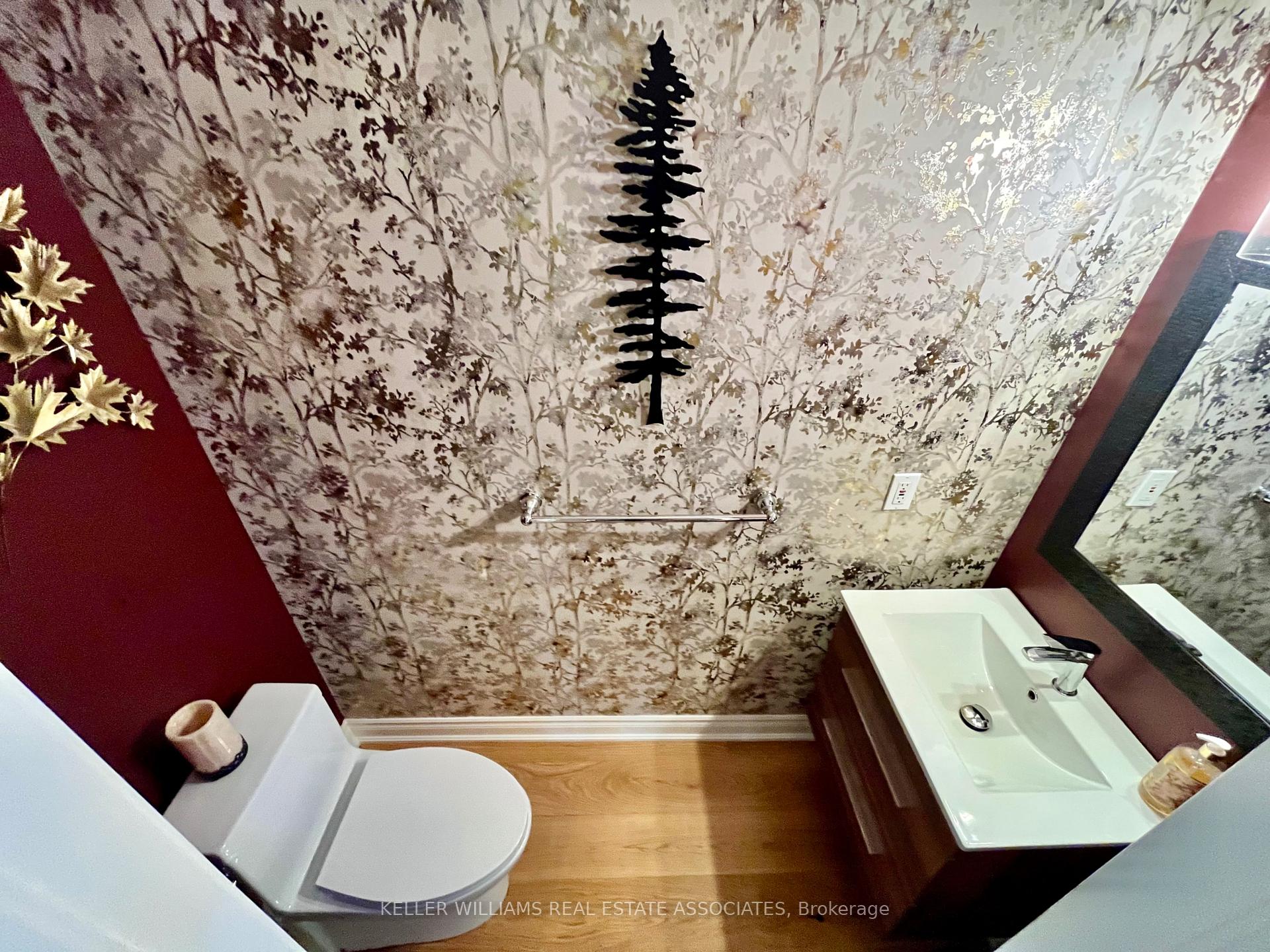 Photo 16 of 3 Oldoakes Place, Hamilton, Ancaster — HOMEH