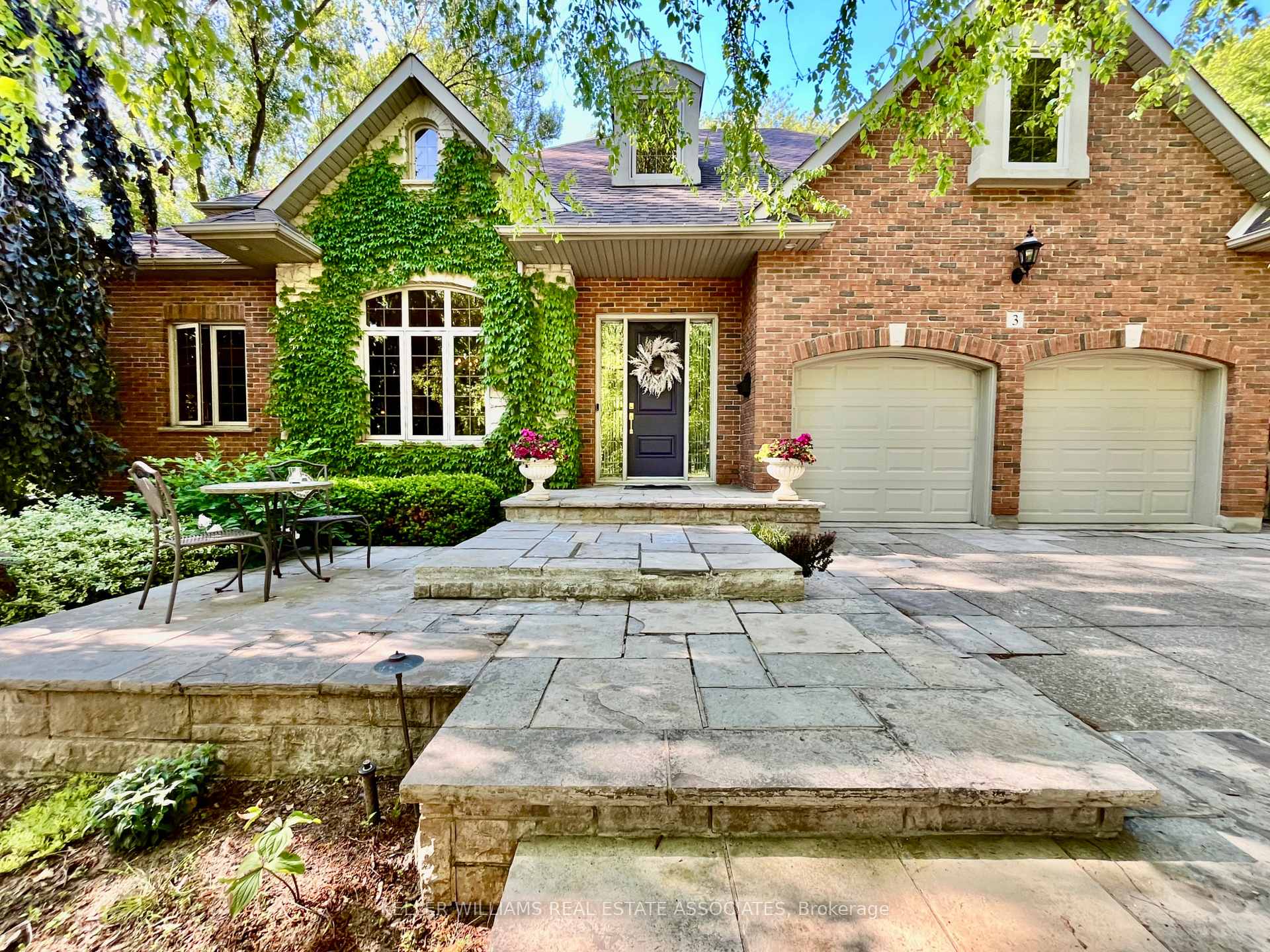 Photo 38 of 3 Oldoakes Place, Hamilton, Ancaster — HOMEH
