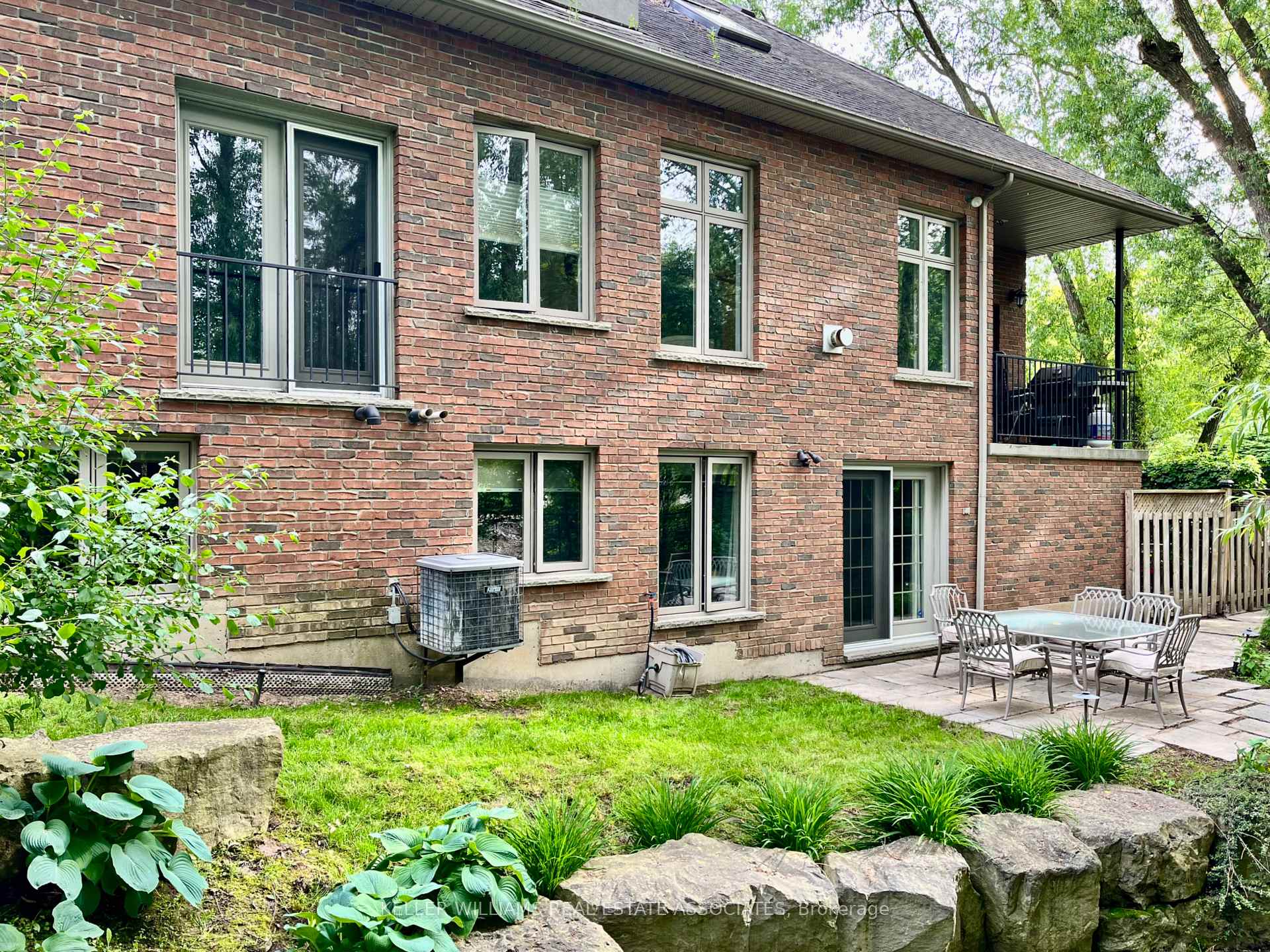 Photo 41 of 3 Oldoakes Place, Hamilton, Ancaster — HOMEH