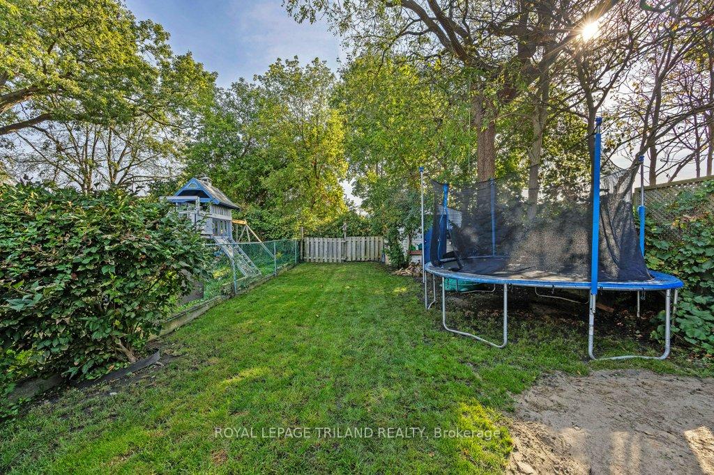 Photo 23 of 15 Balaclava Street, St. Thomas — HOMEH