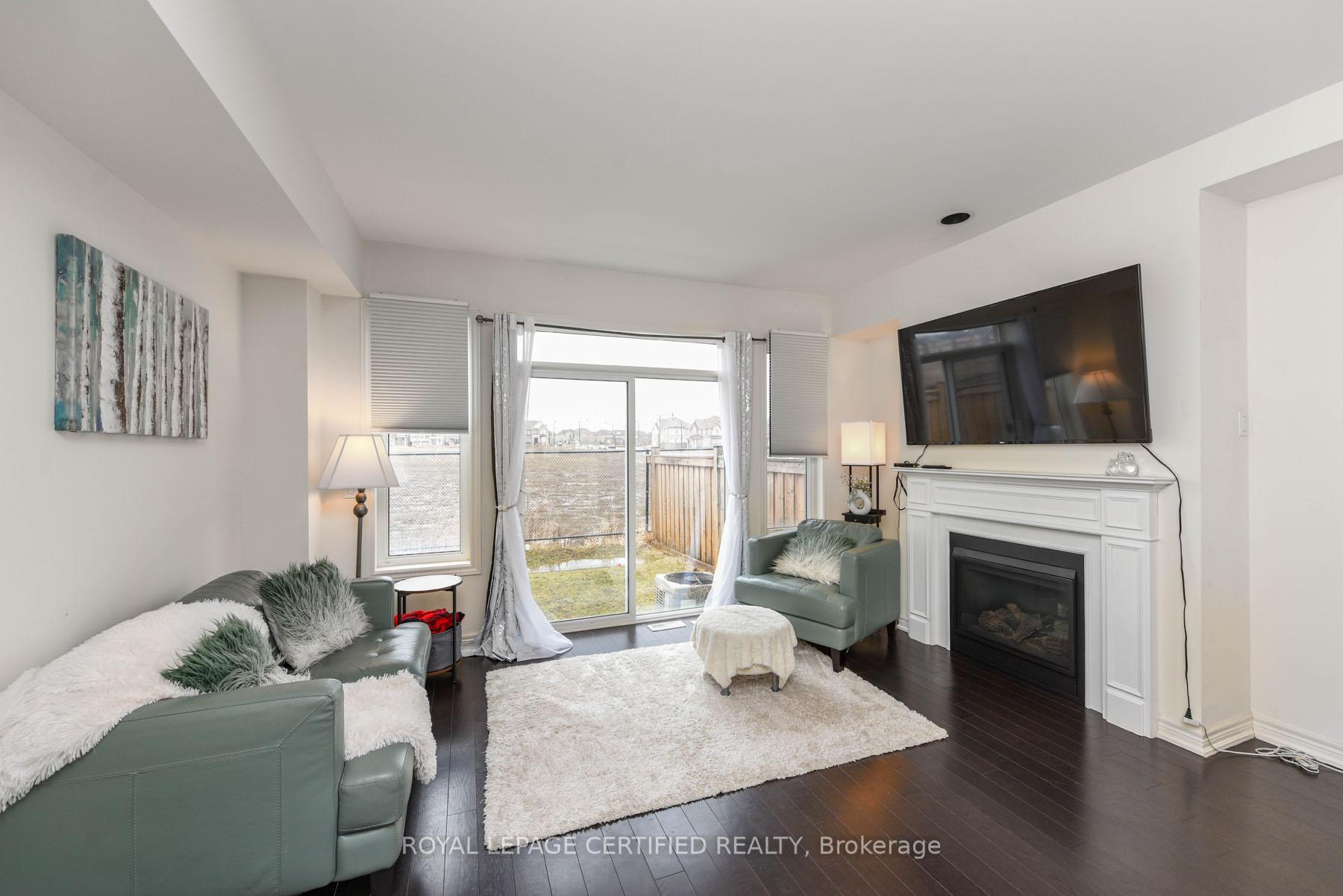 Photo 8 of 70 Fann Drive, Brampton, Northwest Brampton — HOMEH