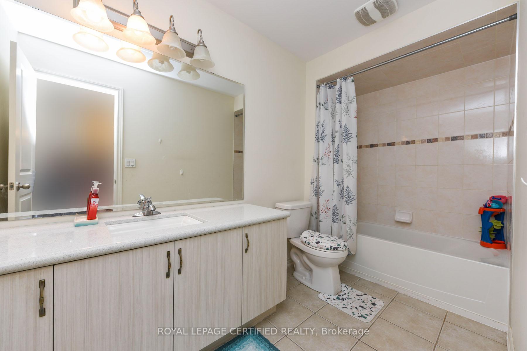 Photo 25 of 70 Fann Drive, Brampton, Northwest Brampton — HOMEH