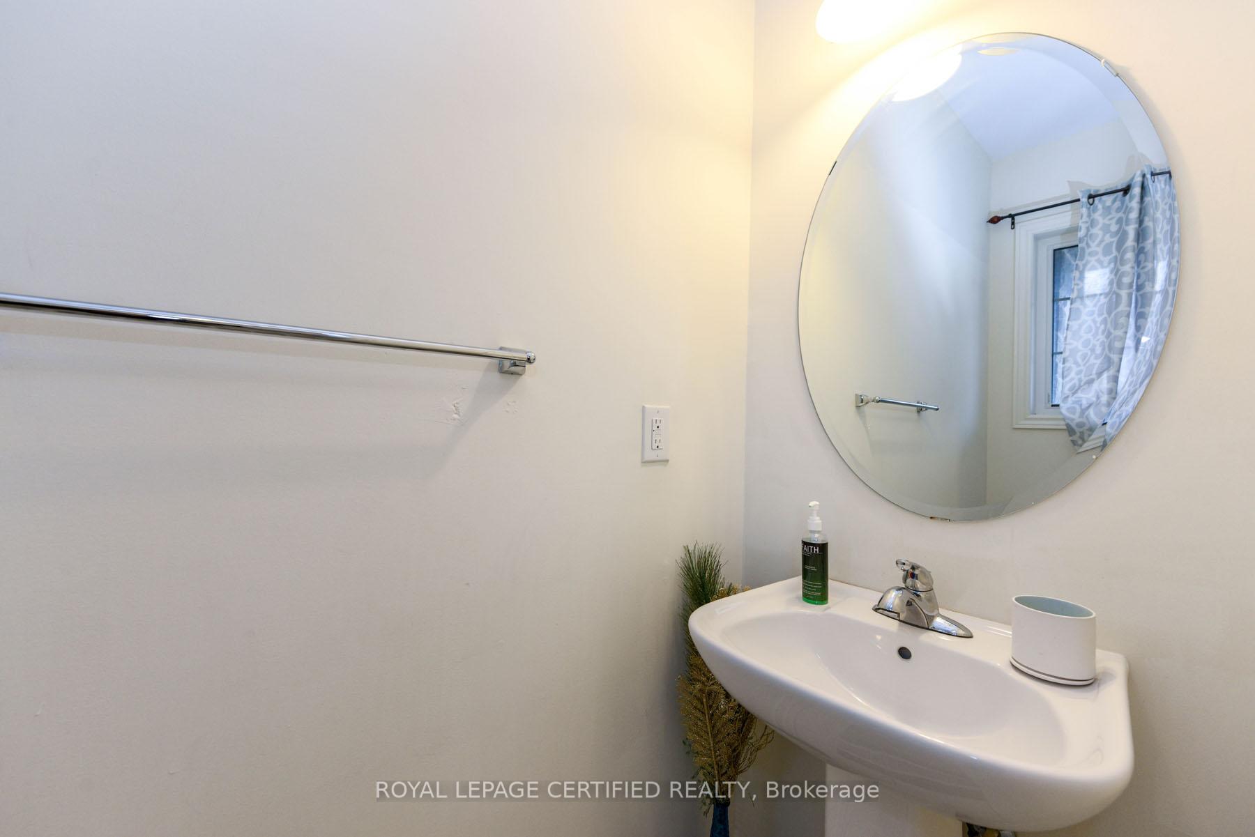 Photo 34 of 70 Fann Drive, Brampton, Northwest Brampton — HOMEH