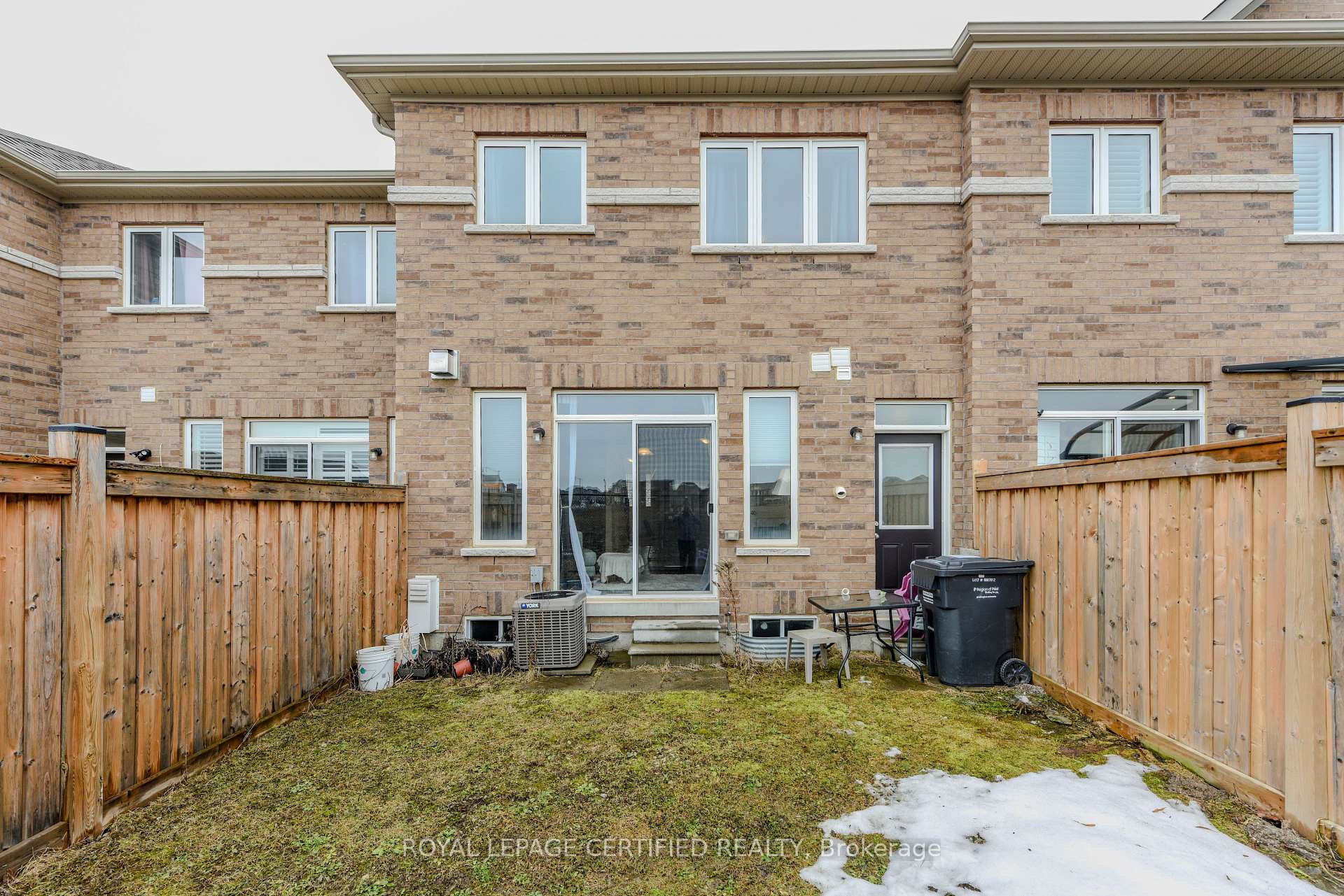 Photo 40 of 70 Fann Drive, Brampton, Northwest Brampton — HOMEH