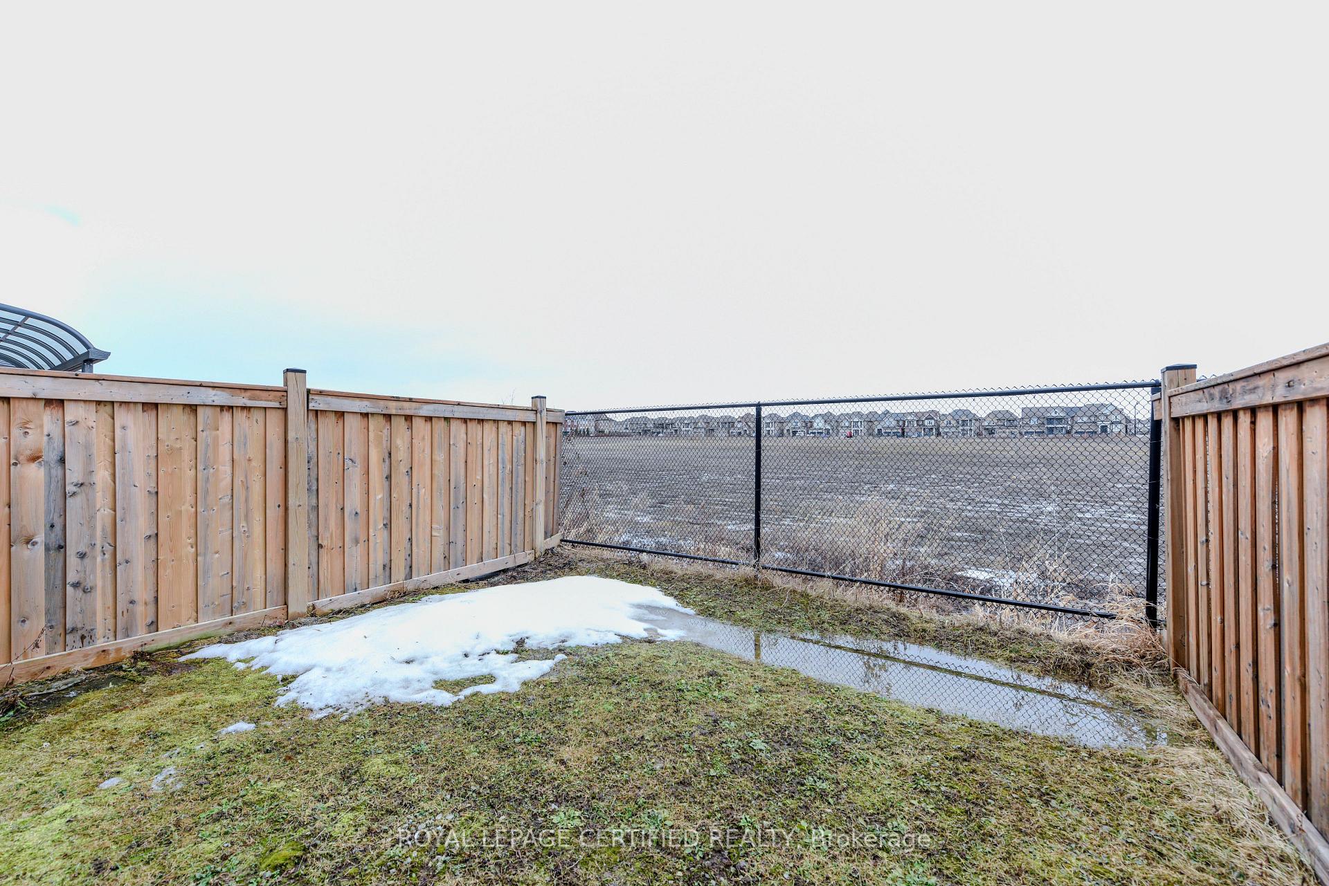 Photo 41 of 70 Fann Drive, Brampton, Northwest Brampton — HOMEH