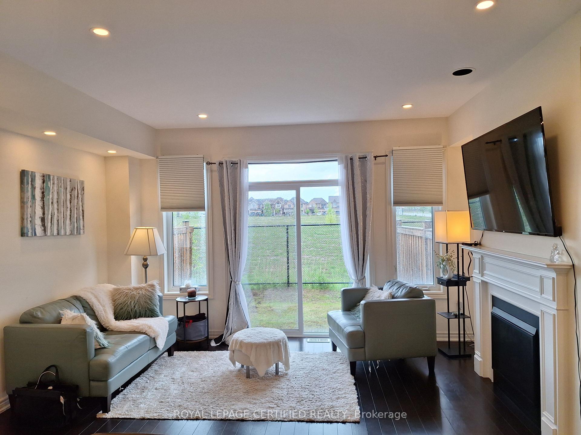 Photo 47 of 70 Fann Drive, Brampton, Northwest Brampton — HOMEH