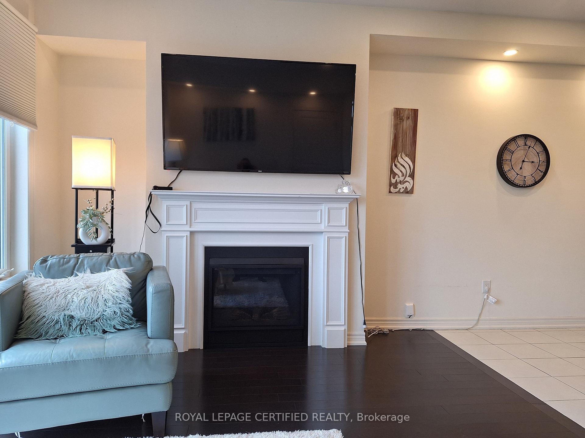 Photo 50 of 70 Fann Drive, Brampton, Northwest Brampton — HOMEH