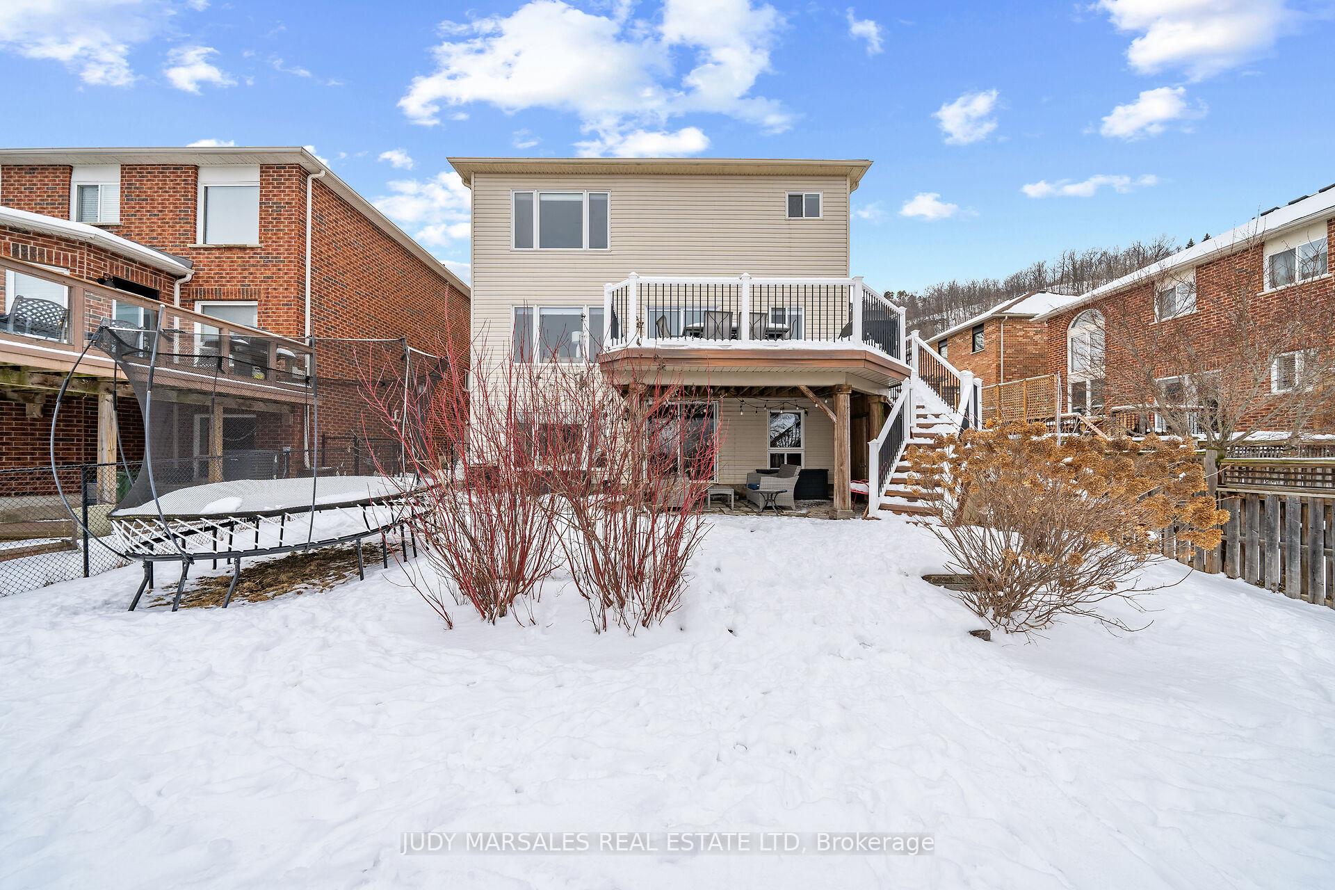 Photo 46 of 11 Sundial Crescent, Hamilton, Dundas — HOMEH