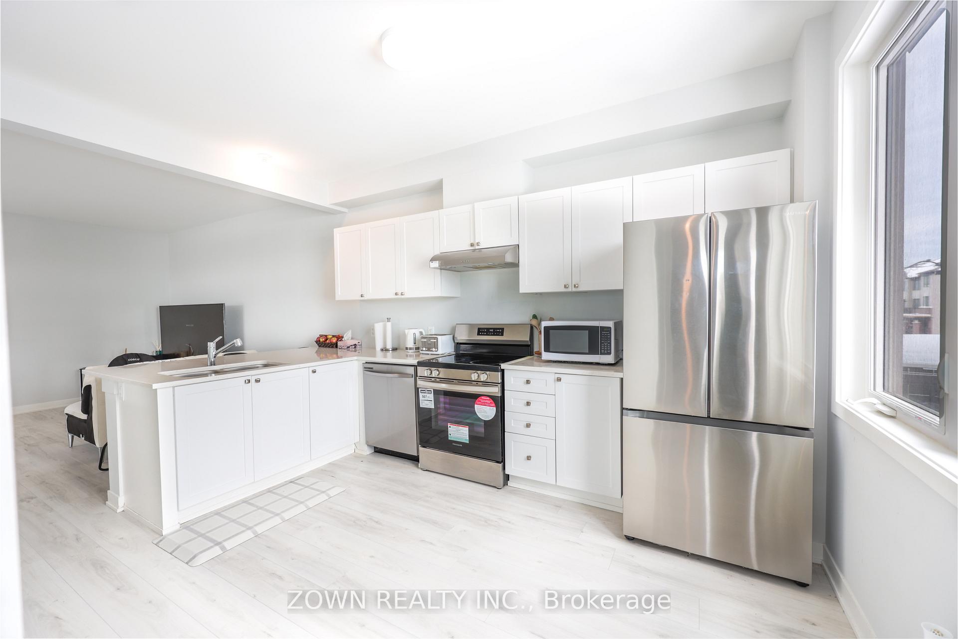 Photo 10 of 21 Stitch Mews, Ottawa, Goulbourn Twp From Franktown Rd/South To Rideau — HOMEH