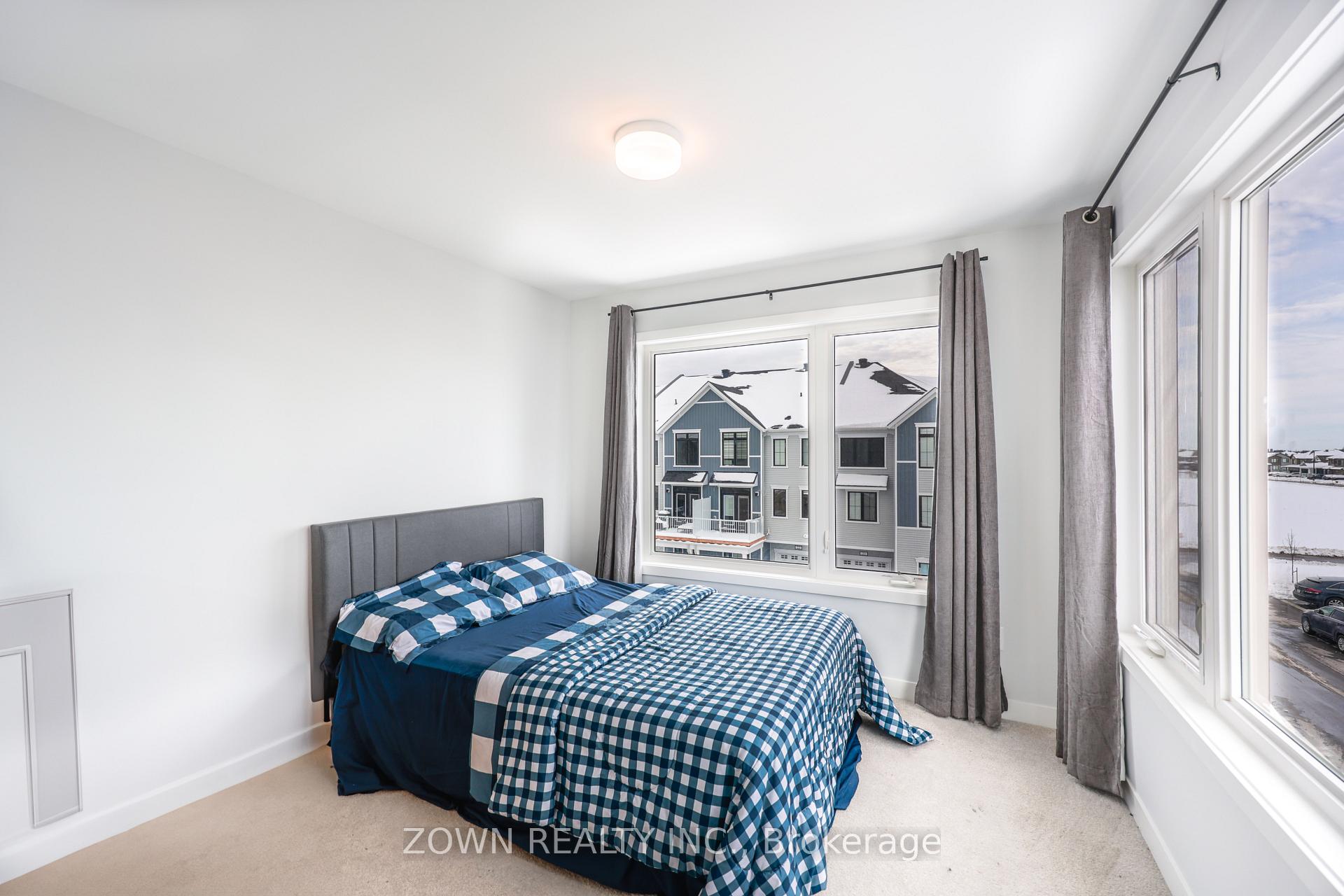 Photo 14 of 21 Stitch Mews, Ottawa, Goulbourn Twp From Franktown Rd/South To Rideau — HOMEH