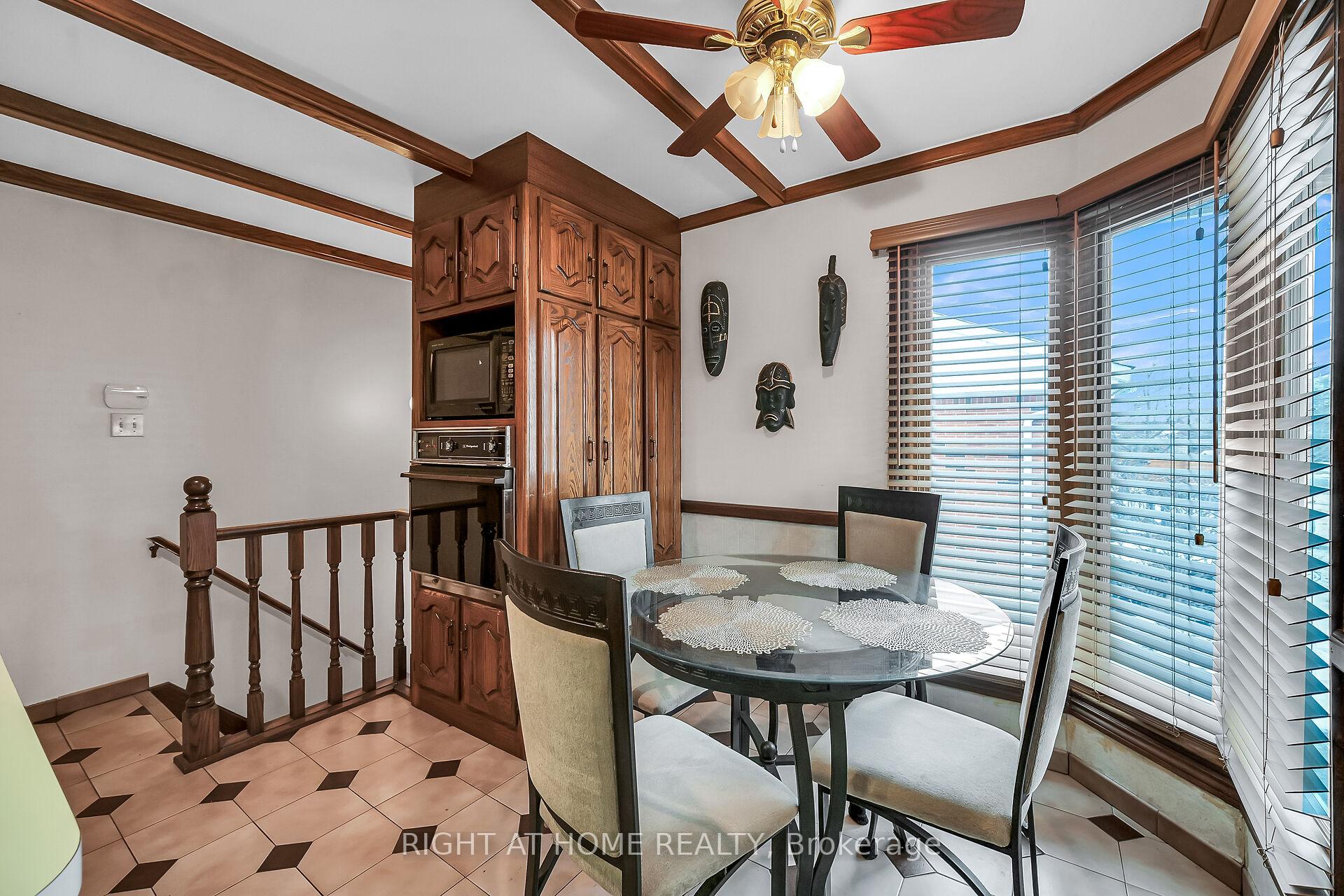Photo 15 of 98 Welbourn Drive, Hamilton, Balfour — HOMEH