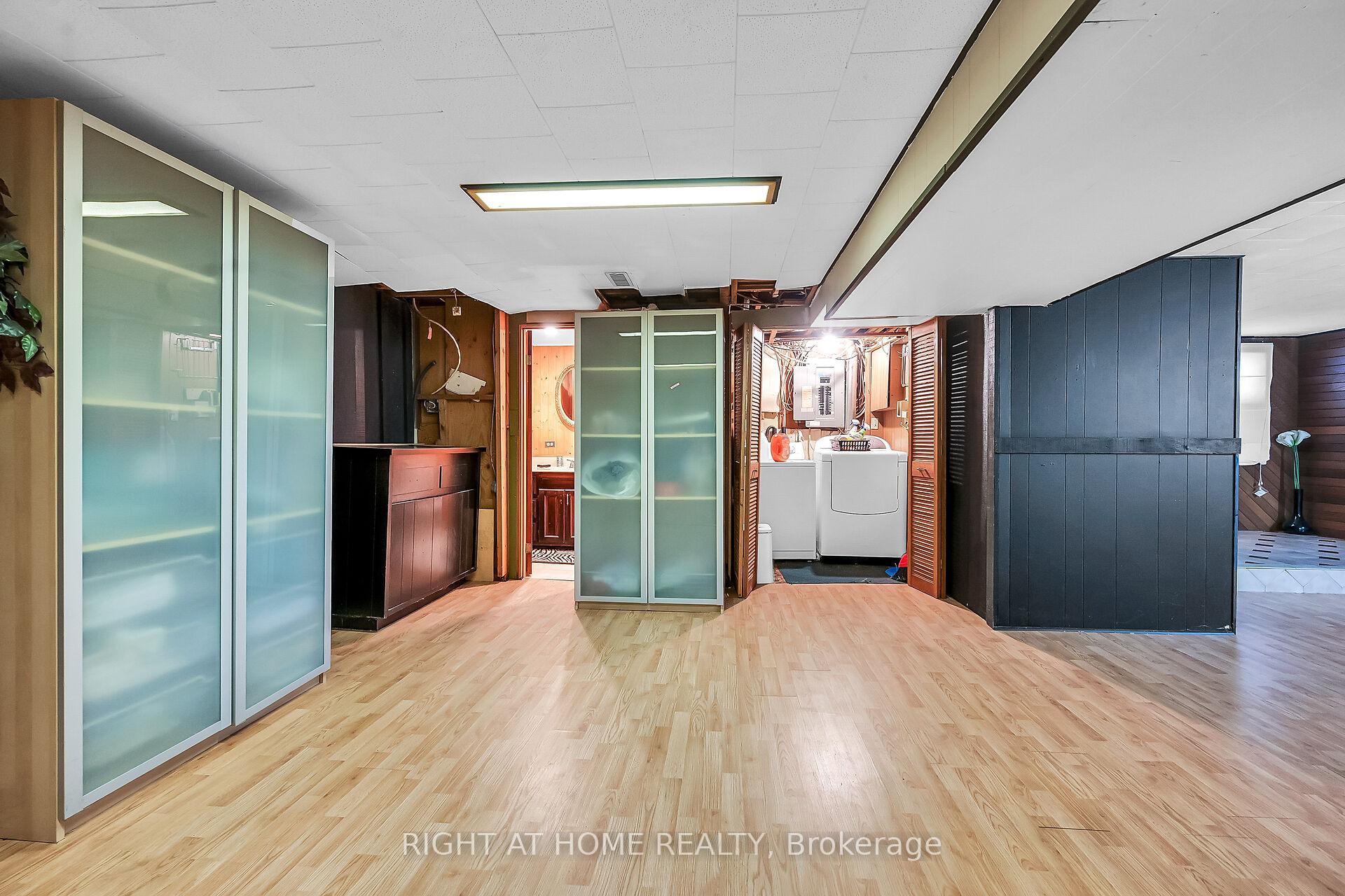 Photo 39 of 98 Welbourn Drive, Hamilton, Balfour — HOMEH