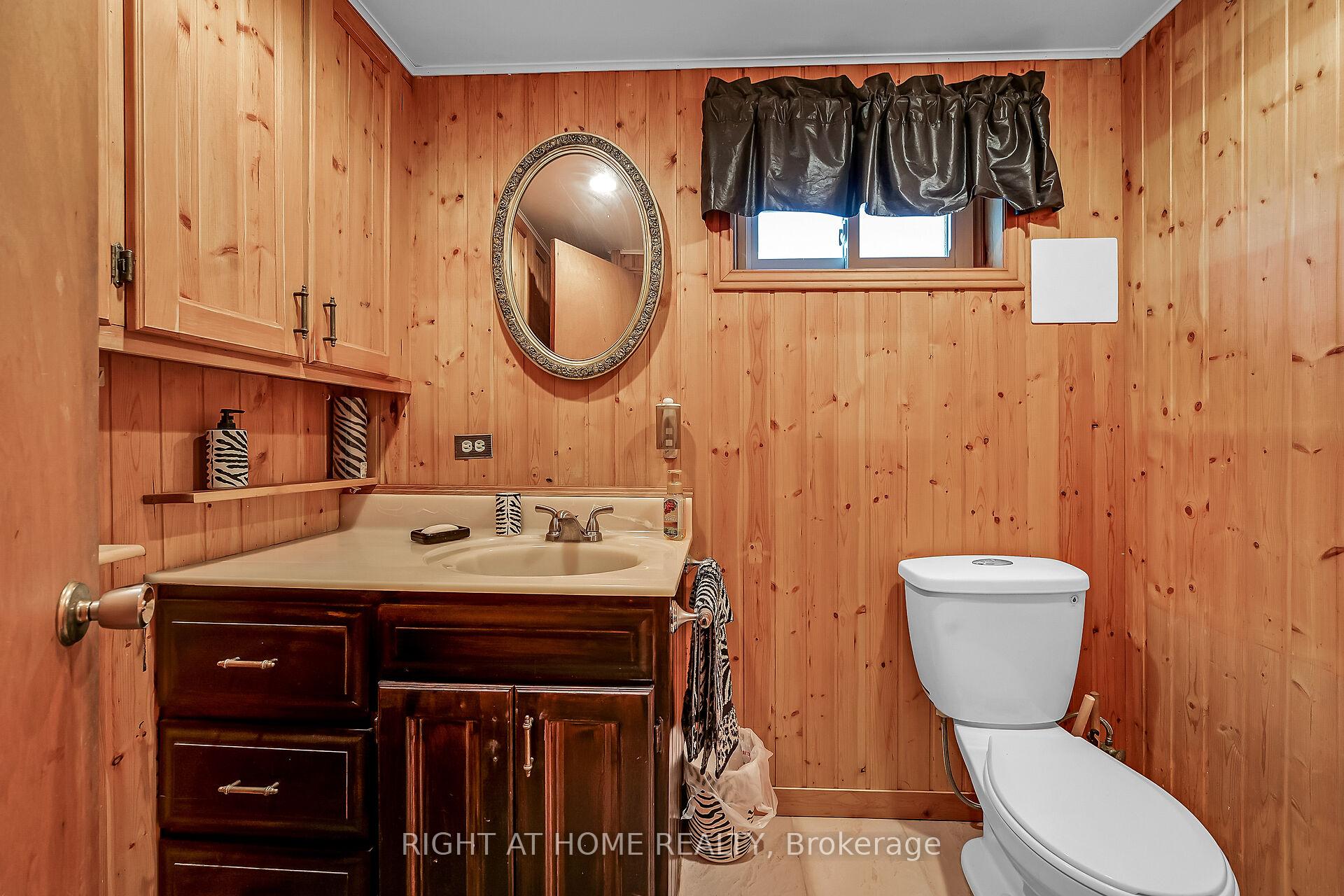 Photo 40 of 98 Welbourn Drive, Hamilton, Balfour — HOMEH