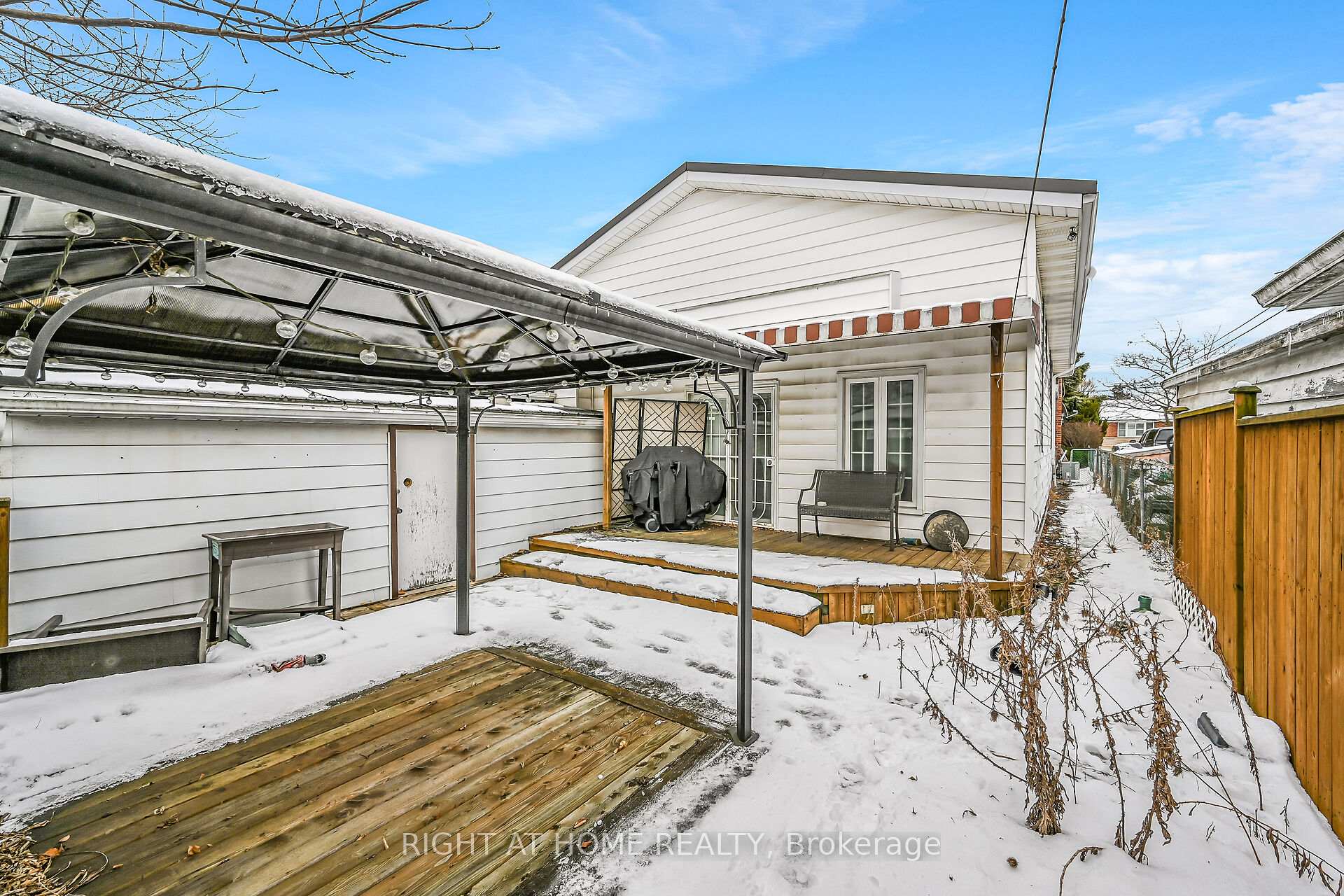 Photo 49 of 98 Welbourn Drive, Hamilton, Balfour — HOMEH