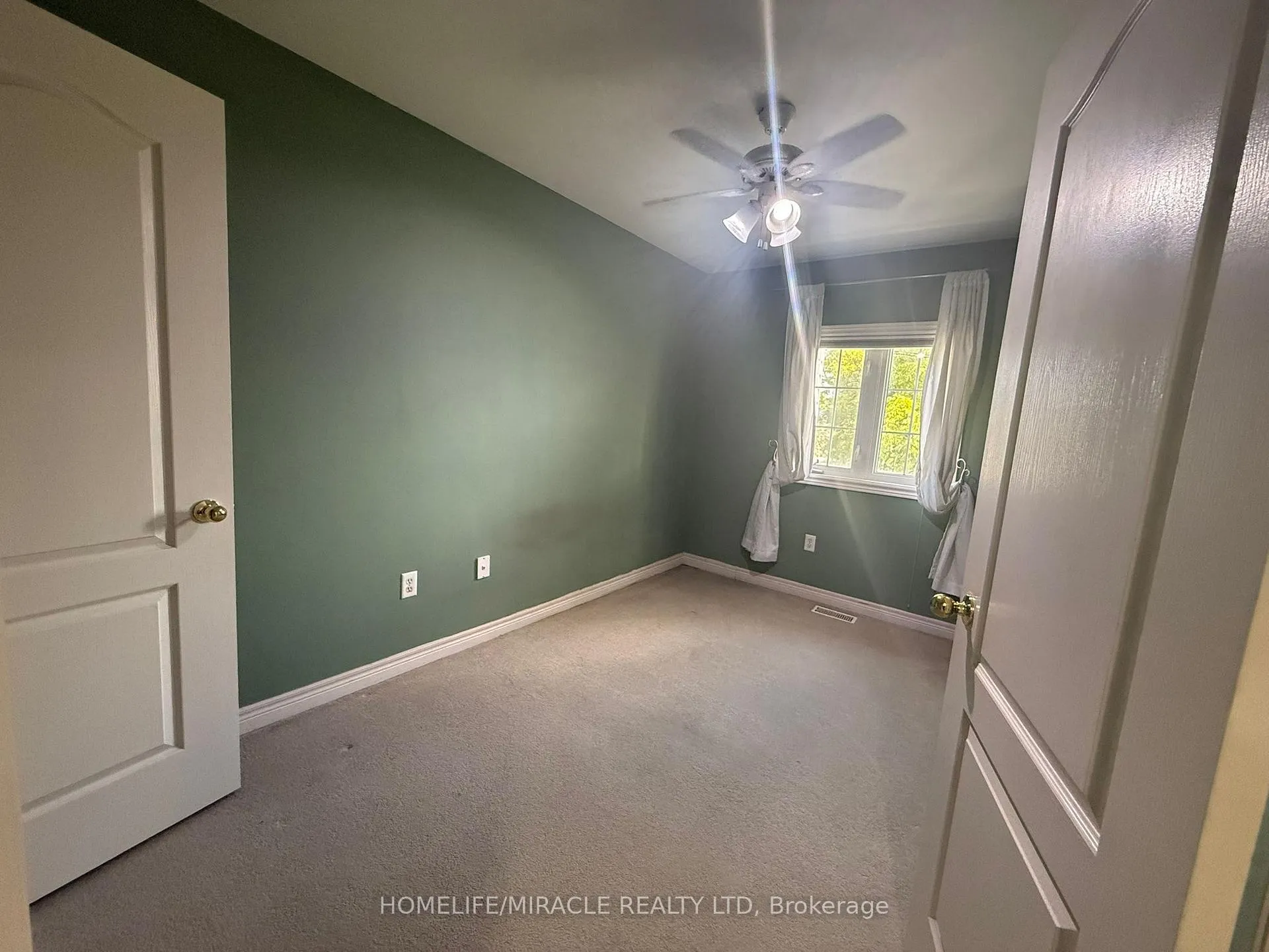 Photo 10 of 9 Joseph Street, Brampton, Downtown Brampton — HOMEH