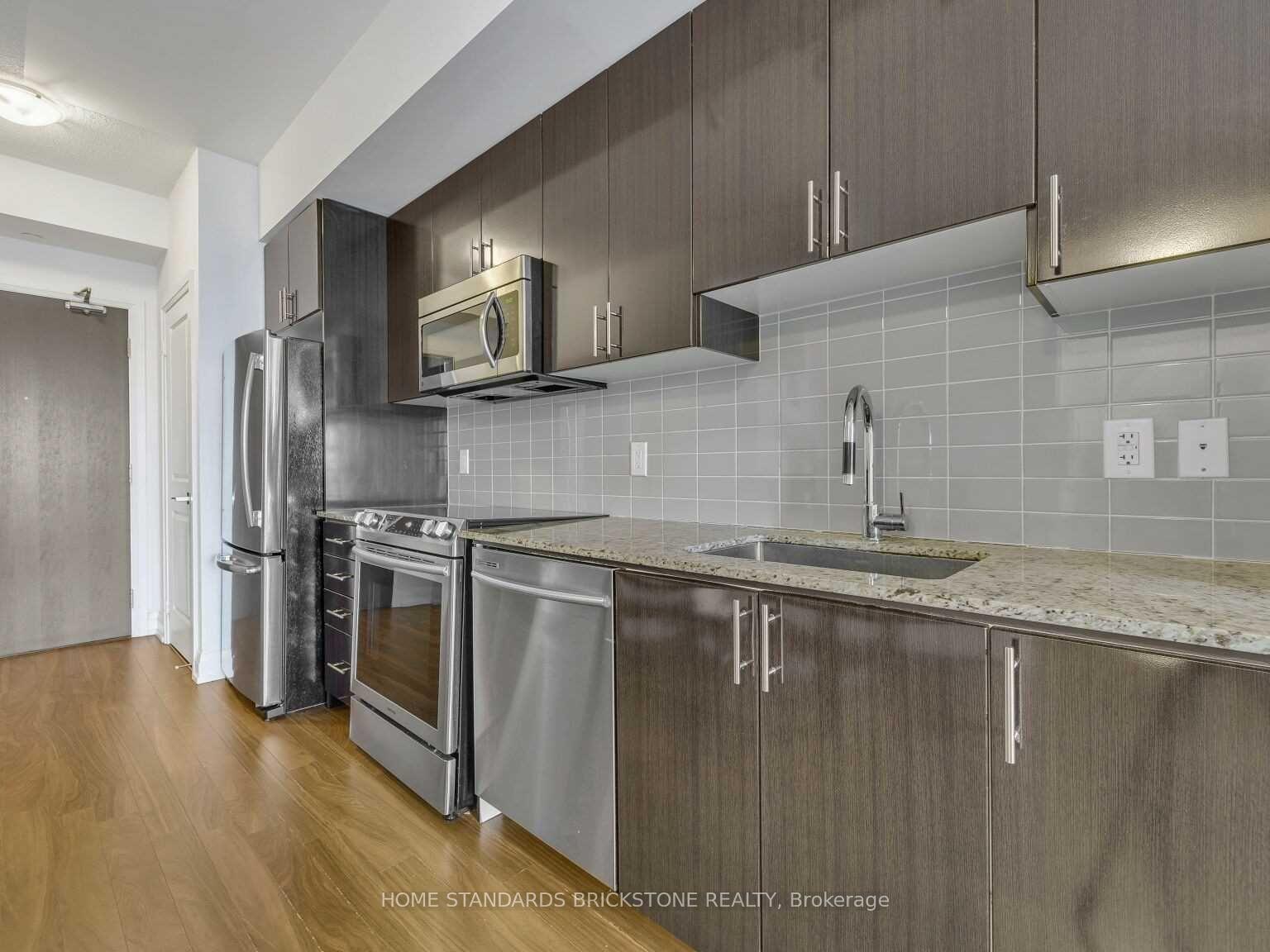 Photo 12 of Unit 605, 7171 Yonge Street, Markham, Thornhill — HOMEH