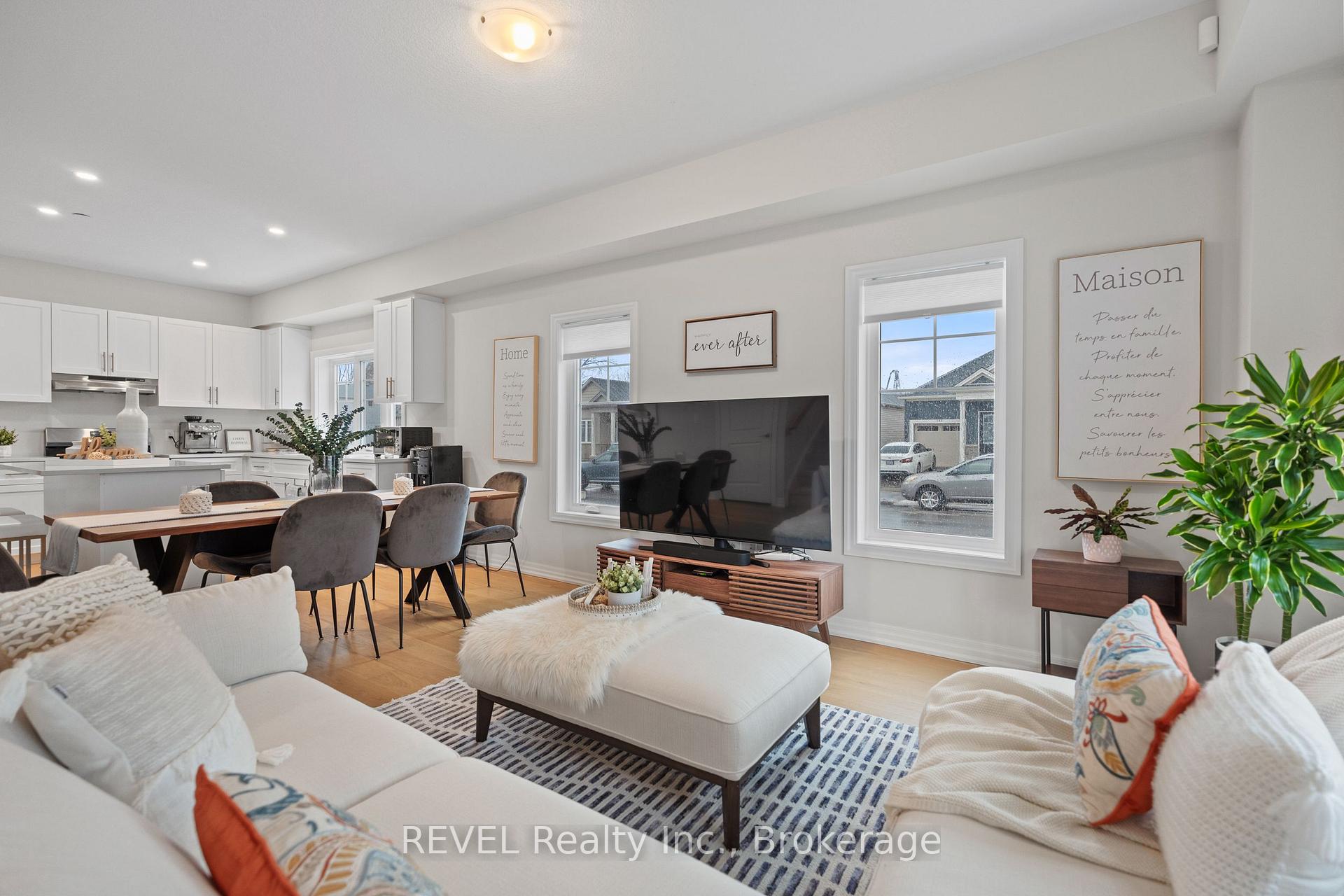 Photo 8 of 2 Bromley Drive, St. Catharines, Port Weller — HOMEH