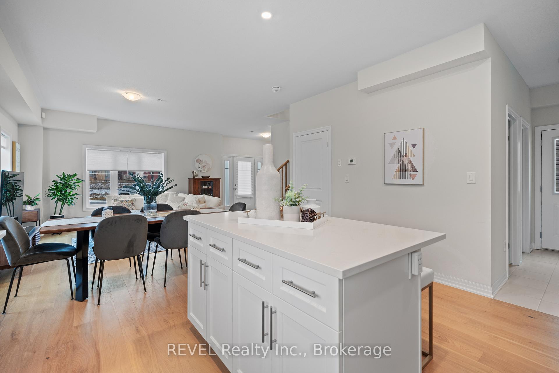 Photo 21 of 2 Bromley Drive, St. Catharines, Port Weller — HOMEH