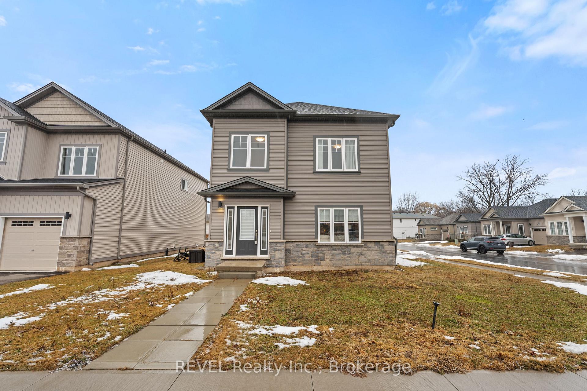 Photo 34 of 2 Bromley Drive, St. Catharines, Port Weller — HOMEH