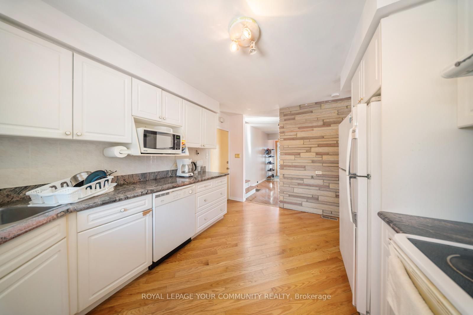 Photo 17 of 24 Leadale Place, Hamilton, Buchanan — HOMEH