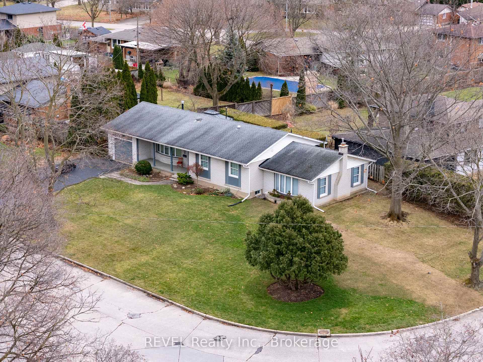 Photo 1 of 237 Riverview Boulevard, St. Catharines, Glendale/Glenridge — HOMEH