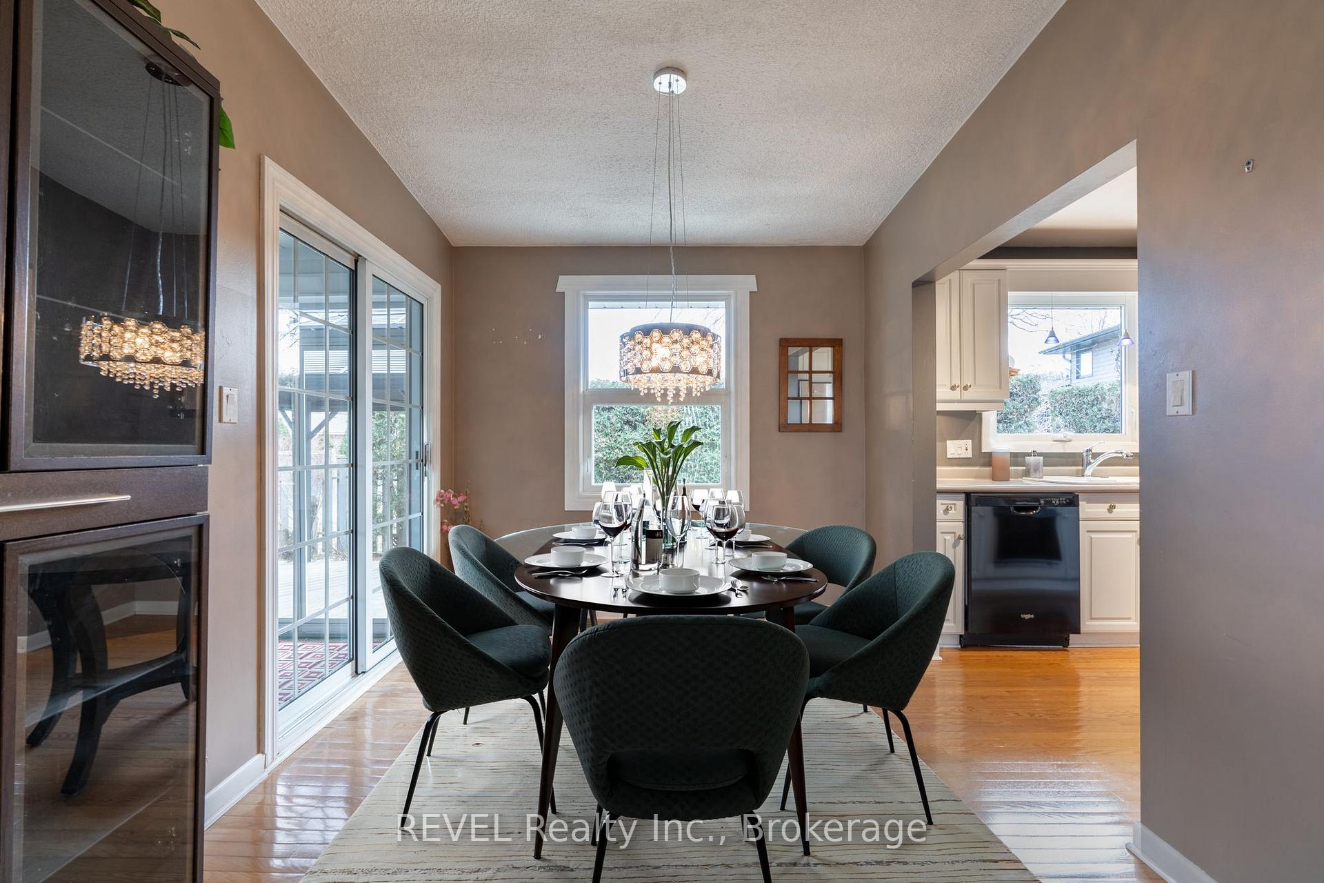 Photo 12 of 237 Riverview Boulevard, St. Catharines, Glendale/Glenridge — HOMEH