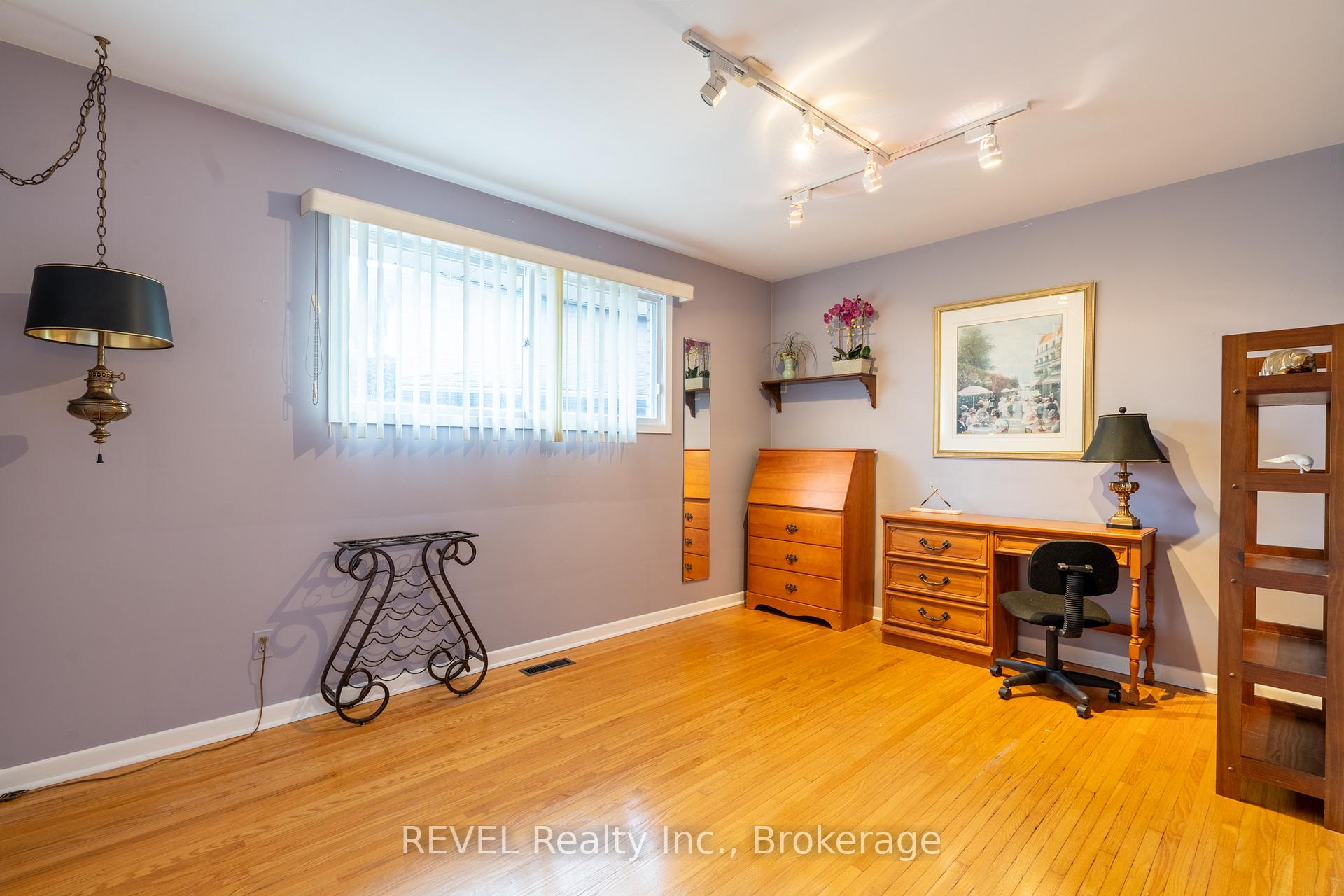 Photo 16 of 237 Riverview Boulevard, St. Catharines, Glendale/Glenridge — HOMEH