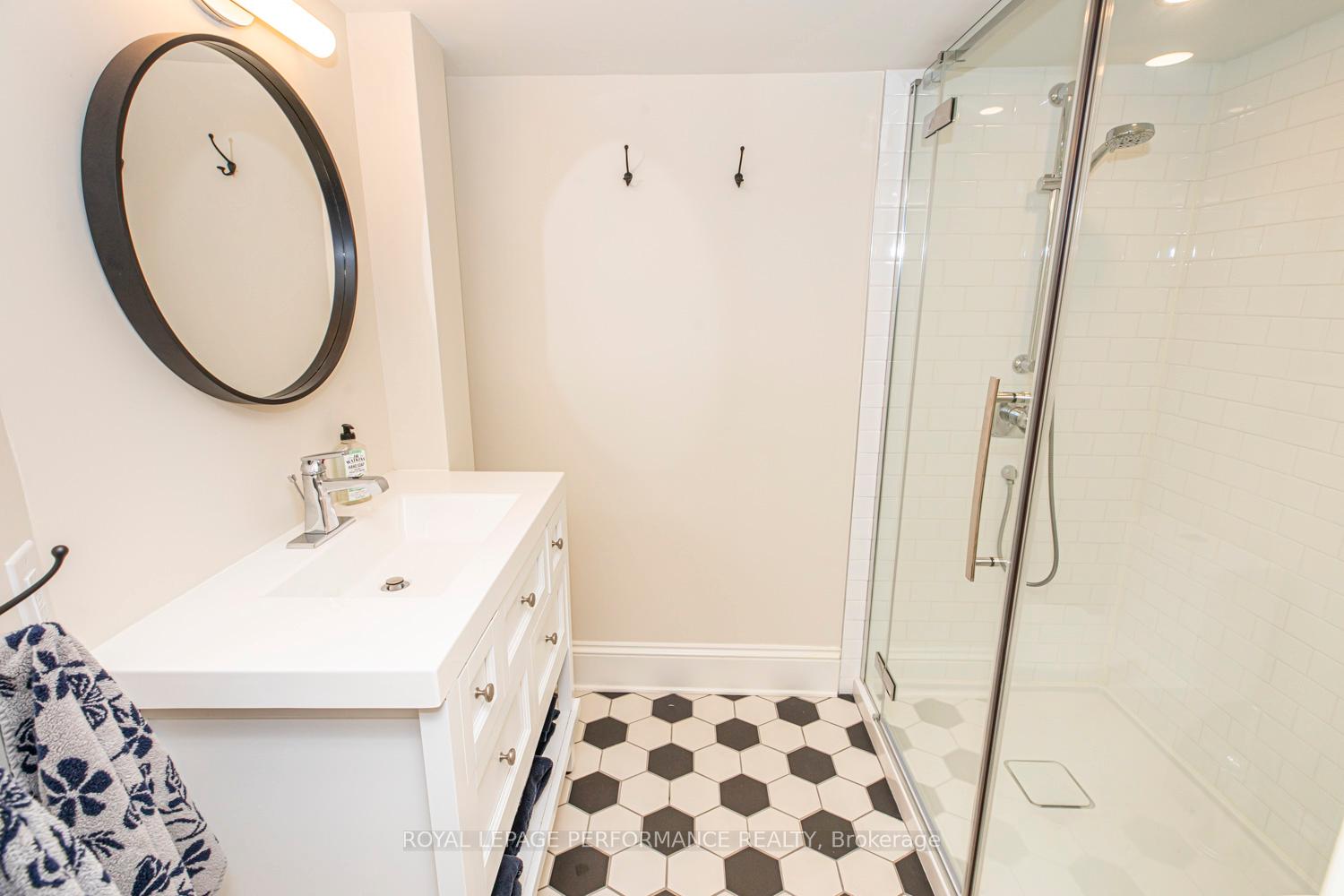 Photo 39 of 14 Marlowe Crescent, Ottawa, Ottawa East — HOMEH