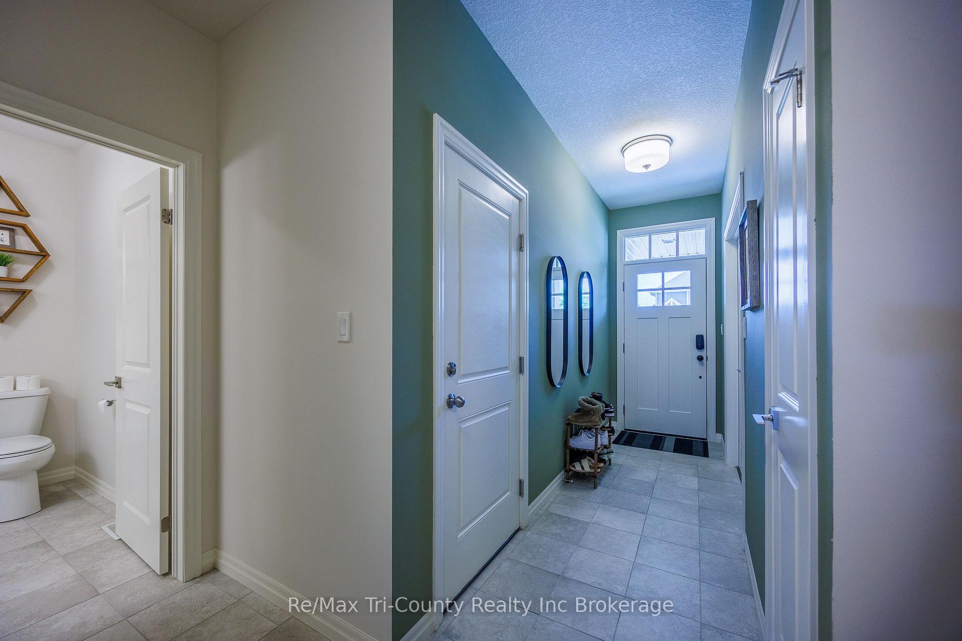 Photo 3 of 22 Cortland Terrace, St. Thomas — HOMEH