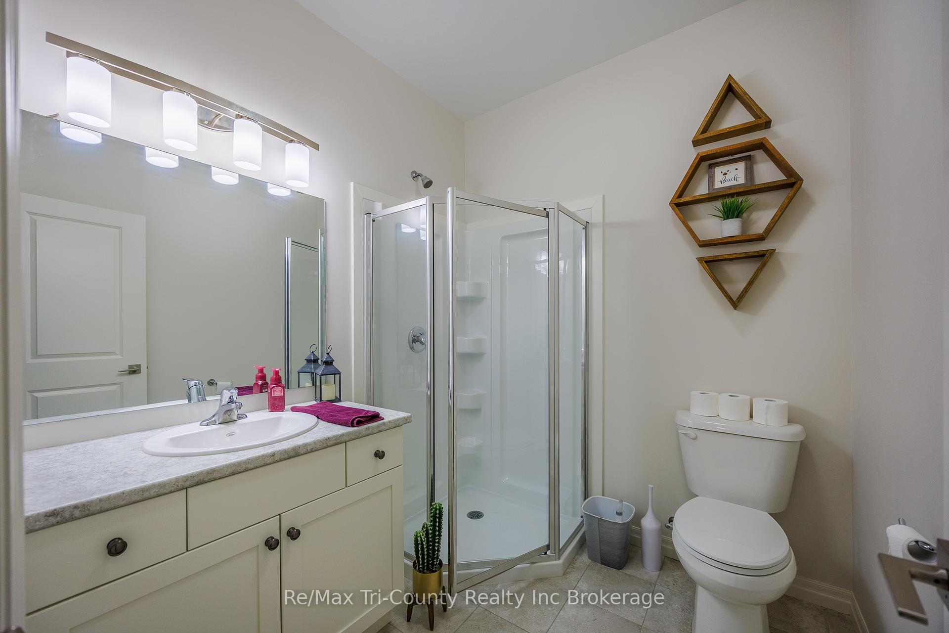 Photo 7 of 22 Cortland Terrace, St. Thomas — HOMEH