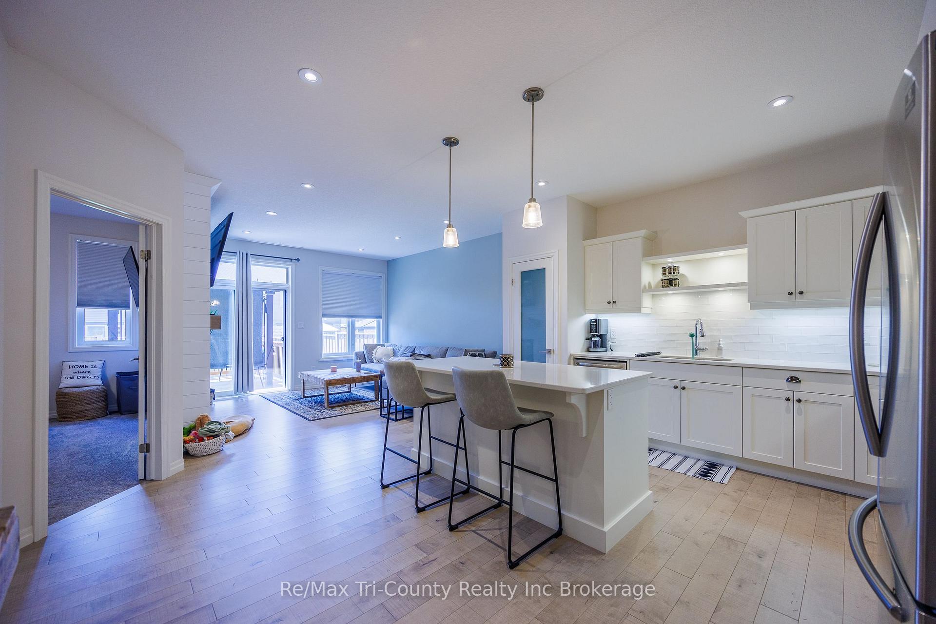 Photo 8 of 22 Cortland Terrace, St. Thomas — HOMEH