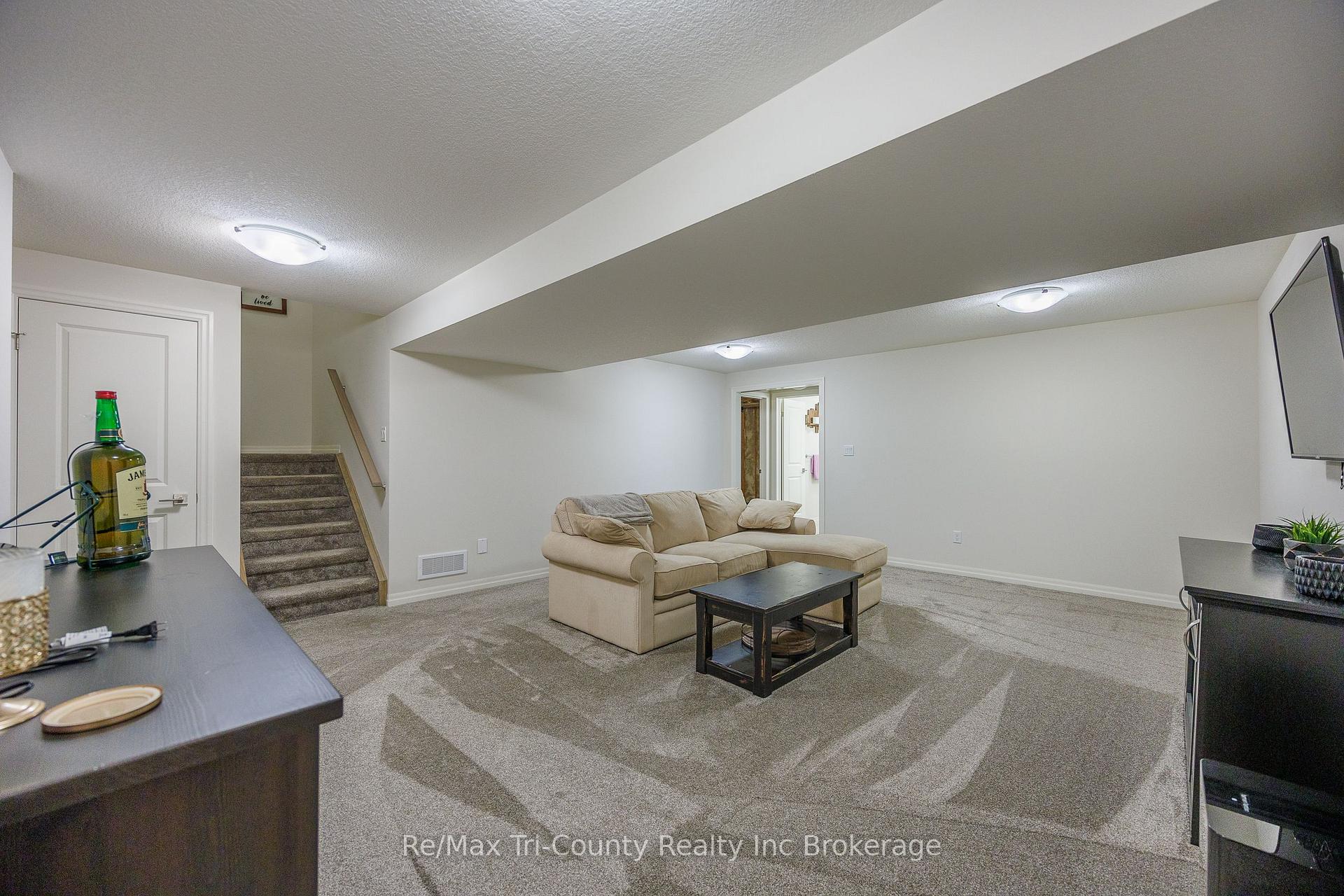Photo 17 of 22 Cortland Terrace, St. Thomas — HOMEH