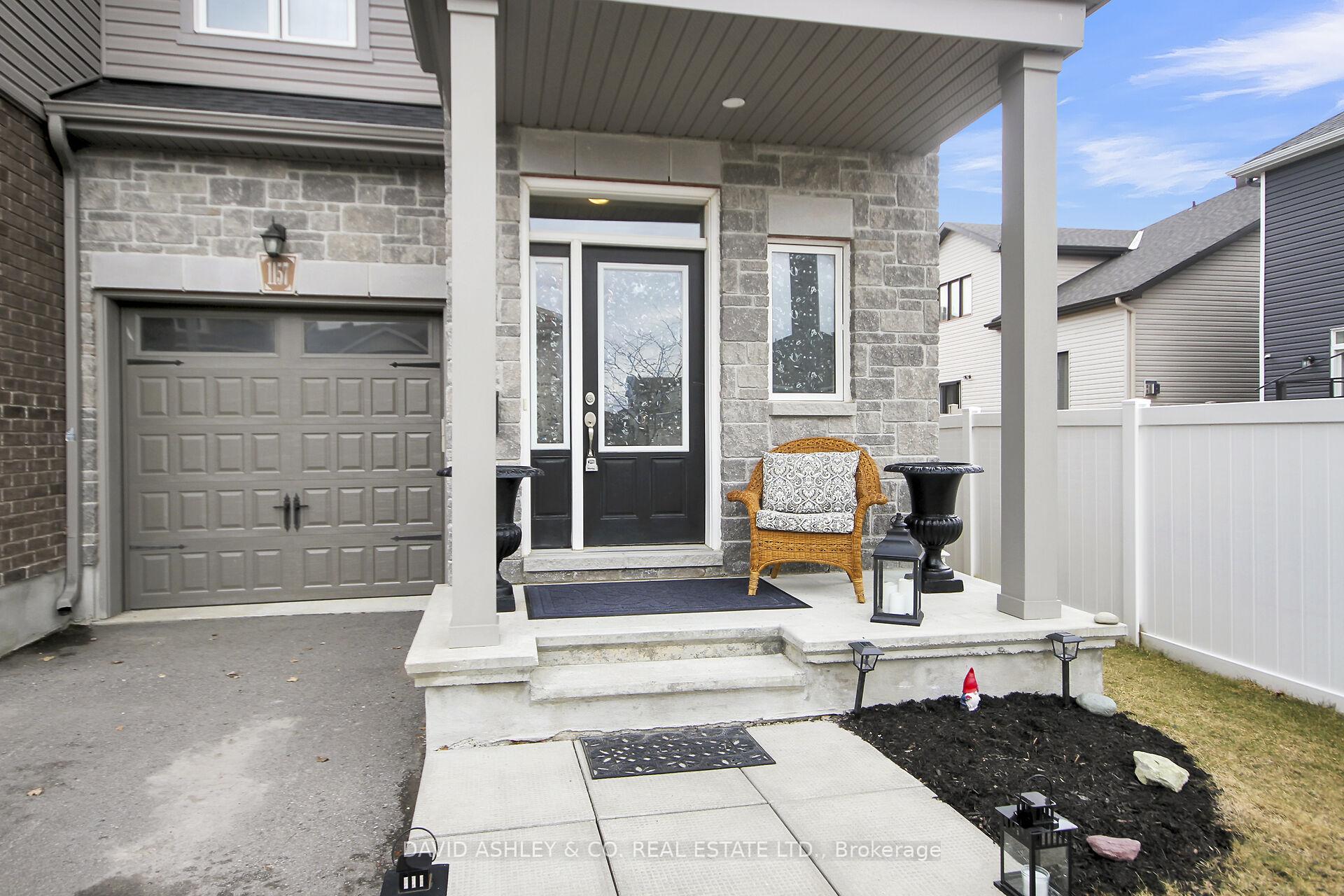 Photo 5 of 1157 Beckett Crescent E, Ottawa, Stittsville (South) — HOMEH