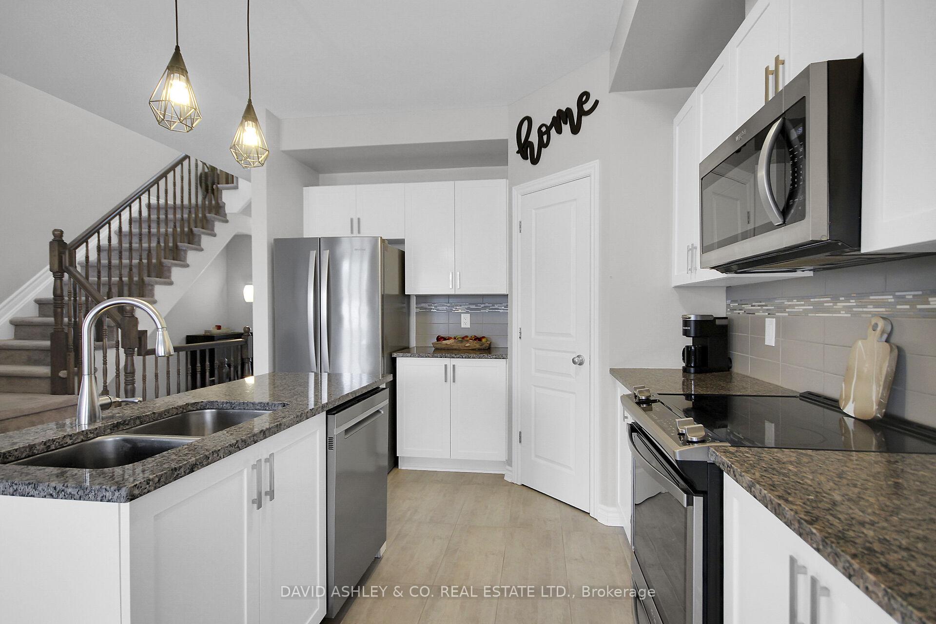 Photo 18 of 1157 Beckett Crescent E, Ottawa, Stittsville (South) — HOMEH