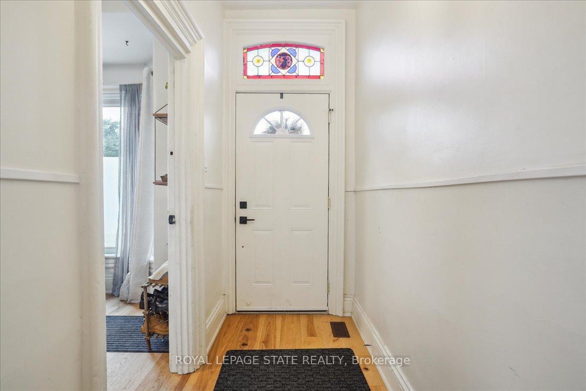 Photo 4 of 246 John Street N, Hamilton, Beasley — HOMEH