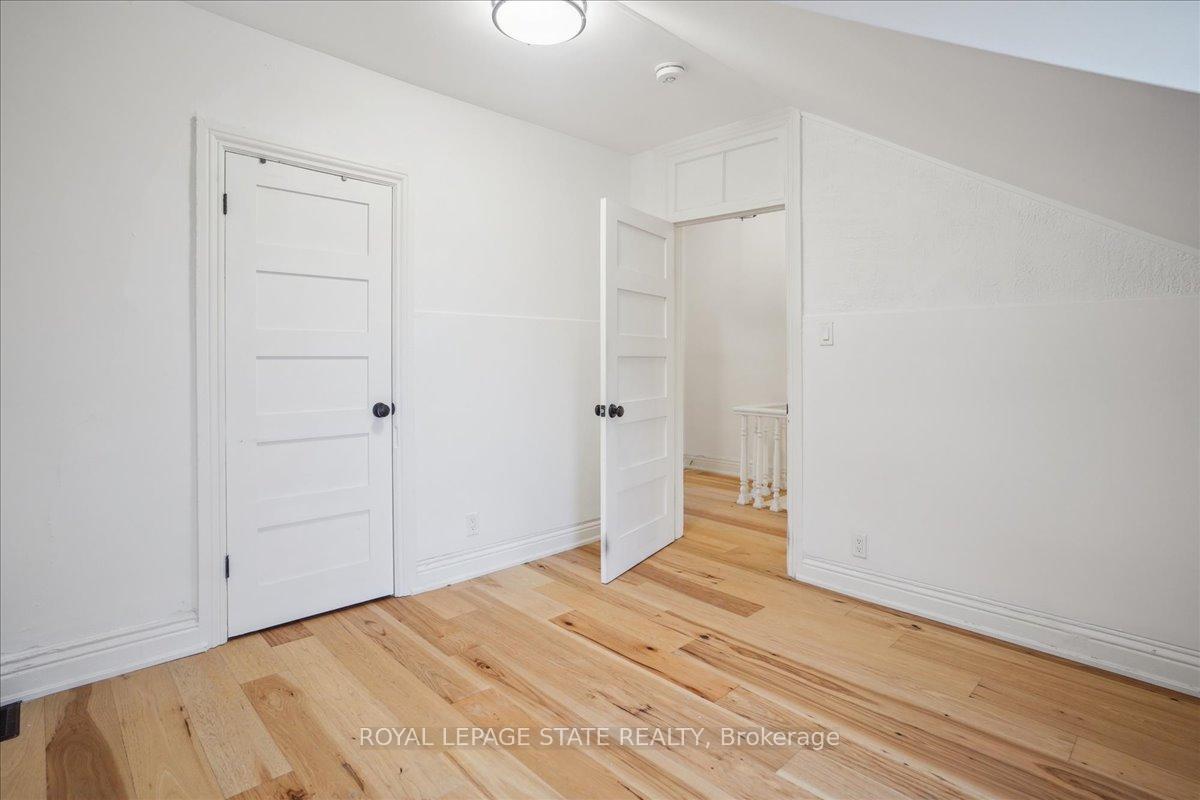 Photo 12 of 246 John Street N, Hamilton, Beasley — HOMEH